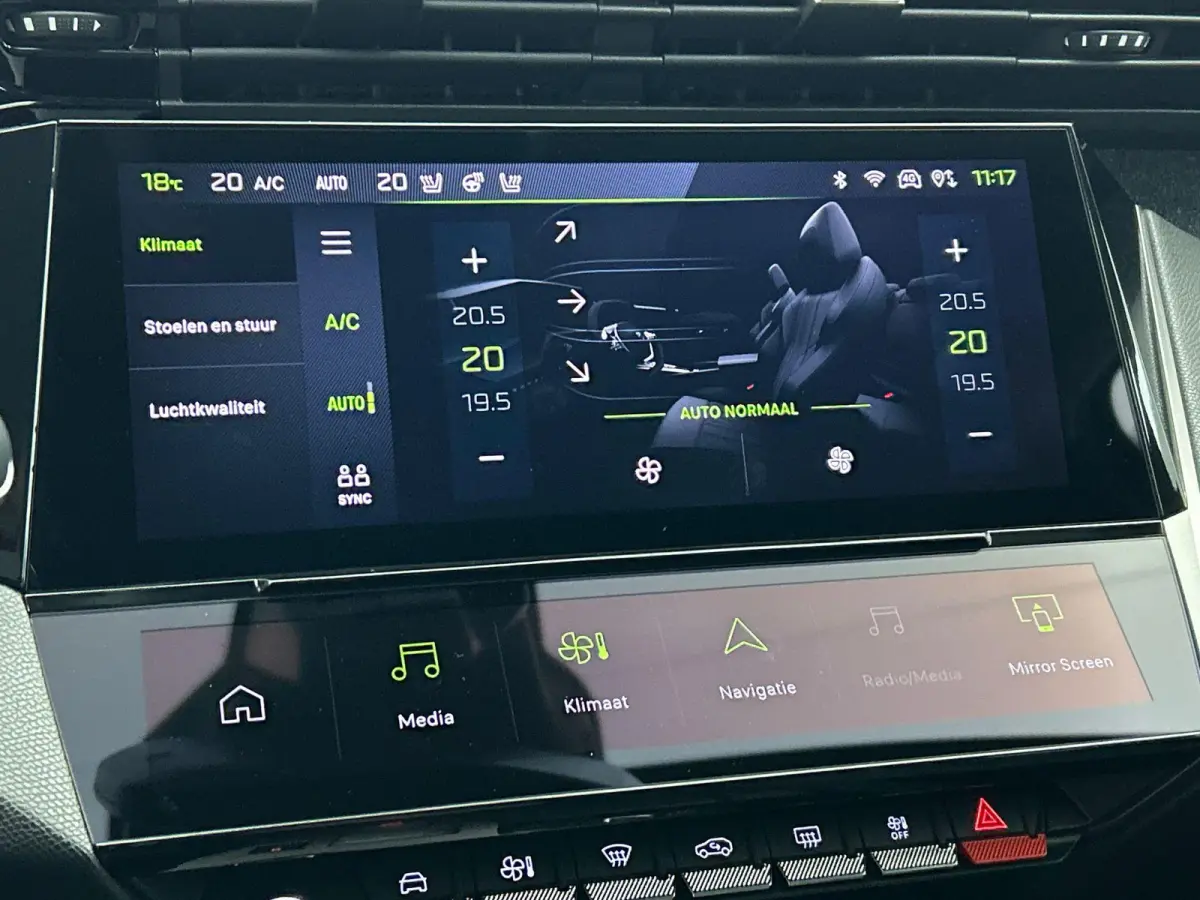 1.2 PureTech Allure Pack 130pk Automaat Comfort Pakket Ergo comfort stoel Electrische stoelverstelling lichtmetalen velgen stoelverwarming Camera Navigatie Climate Control Dab Led Parkeer se