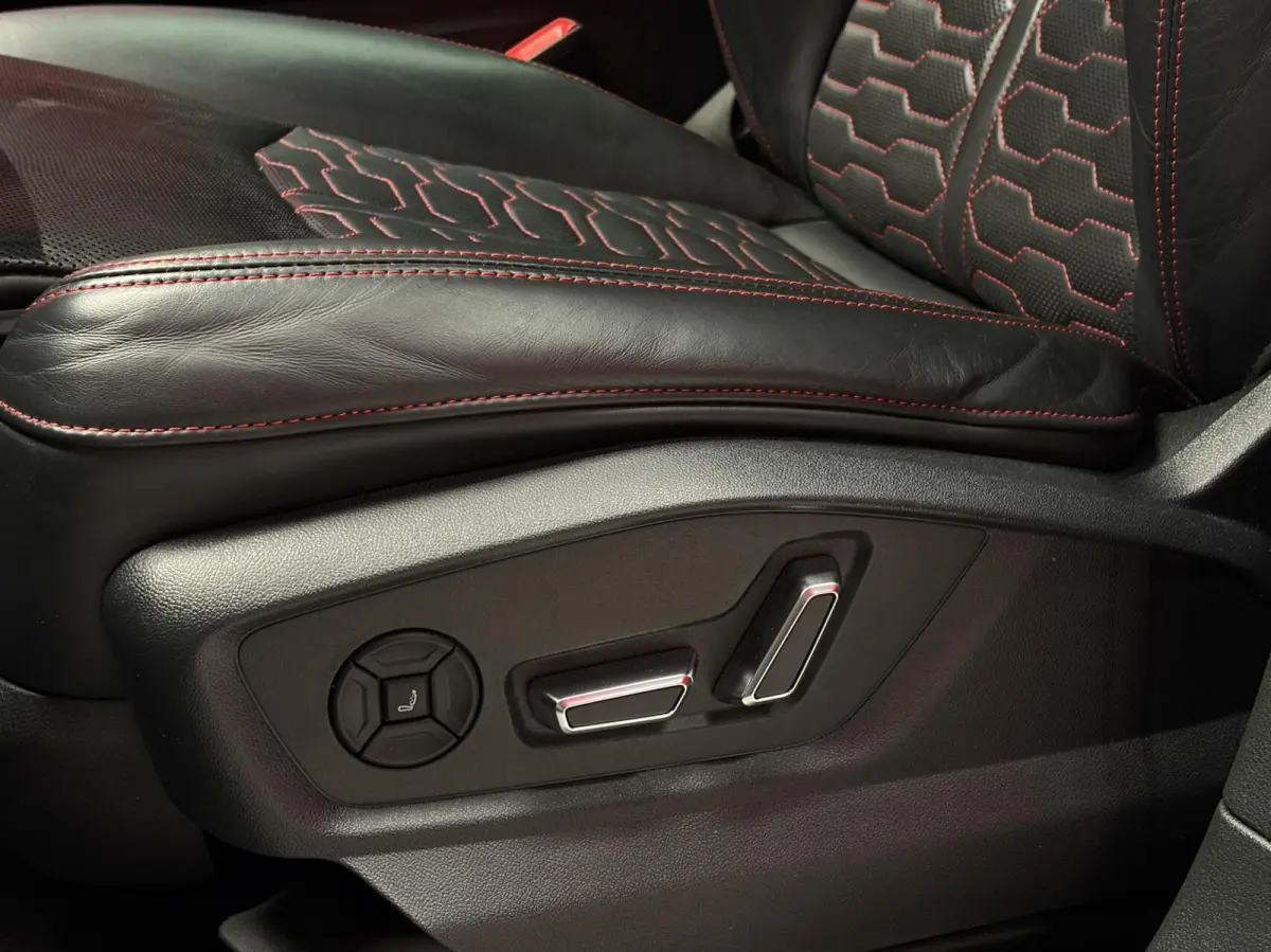RS 4.0 TFSI Quattro |PANO|TREKH.|RS-DYNAMIC|B&O-3D|HUD