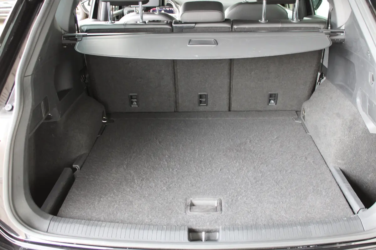 1.5 TSI Xcellence Business Intense | Beats Audio | Dode-hoekdetectie | Elektrische achterklep | Adaptieve cruise control |