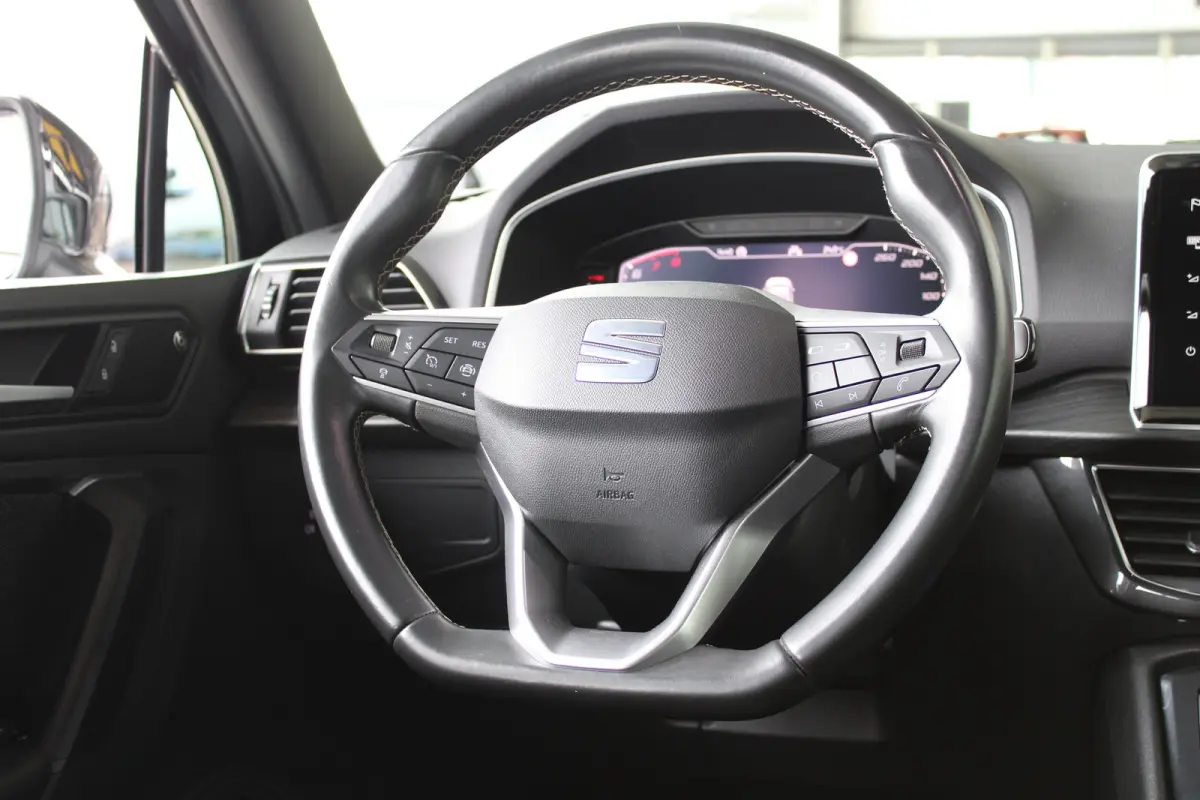 1.5 TSI Xcellence Business Intense | Beats Audio | Dode-hoekdetectie | Elektrische achterklep | Adaptieve cruise control |