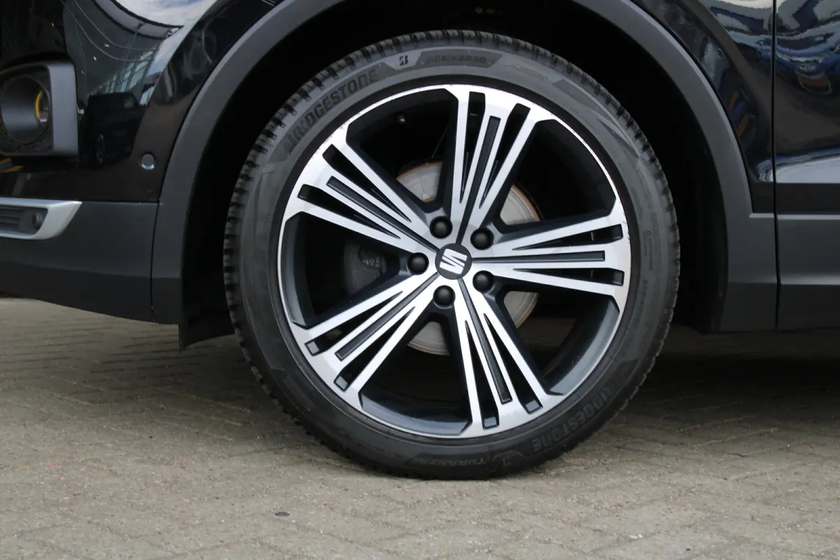 1.5 TSI Xcellence Business Intense | Beats Audio | Dode-hoekdetectie | Elektrische achterklep | Adaptieve cruise control |