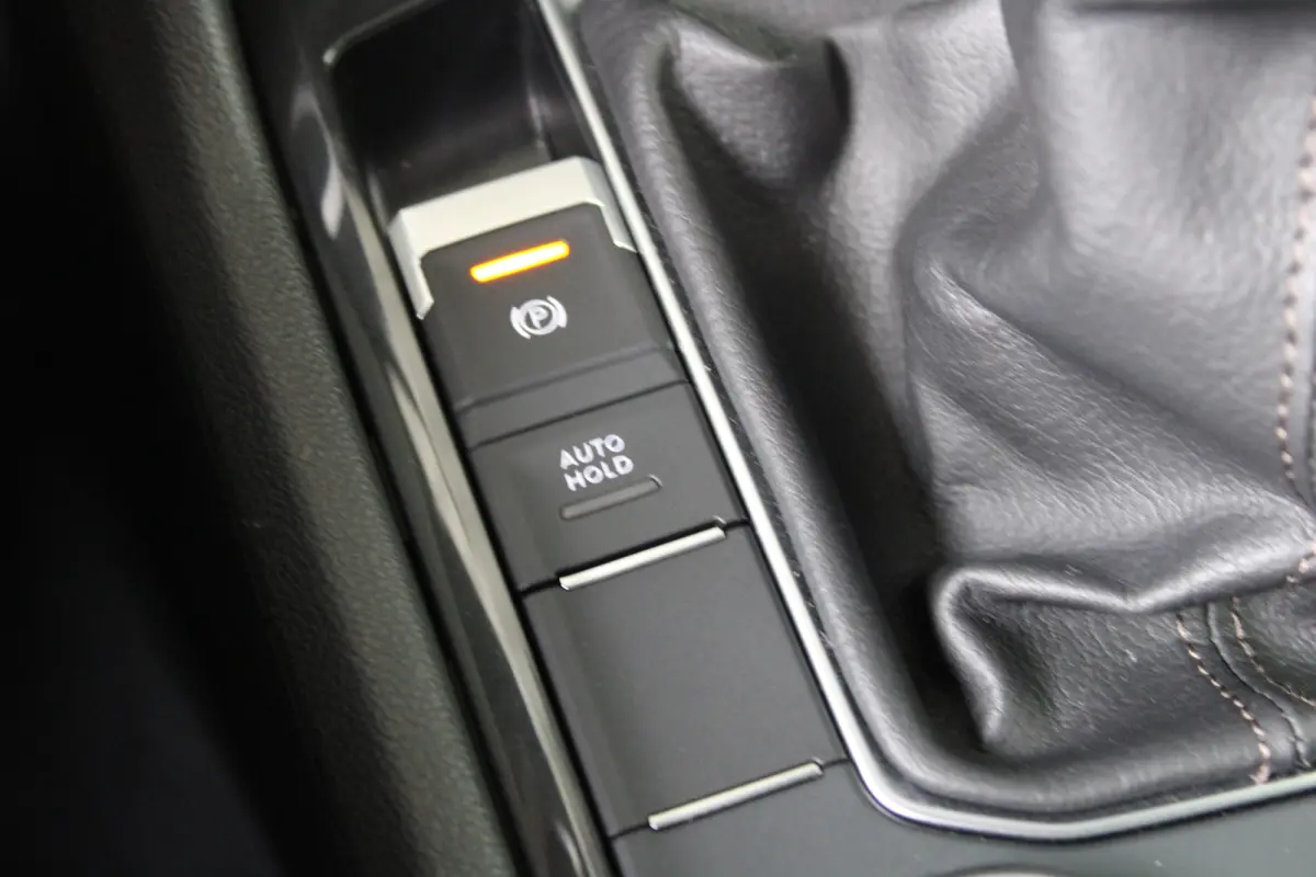 1.5 TSI Xcellence Business Intense | Beats Audio | Dode-hoekdetectie | Elektrische achterklep | Adaptieve cruise control |