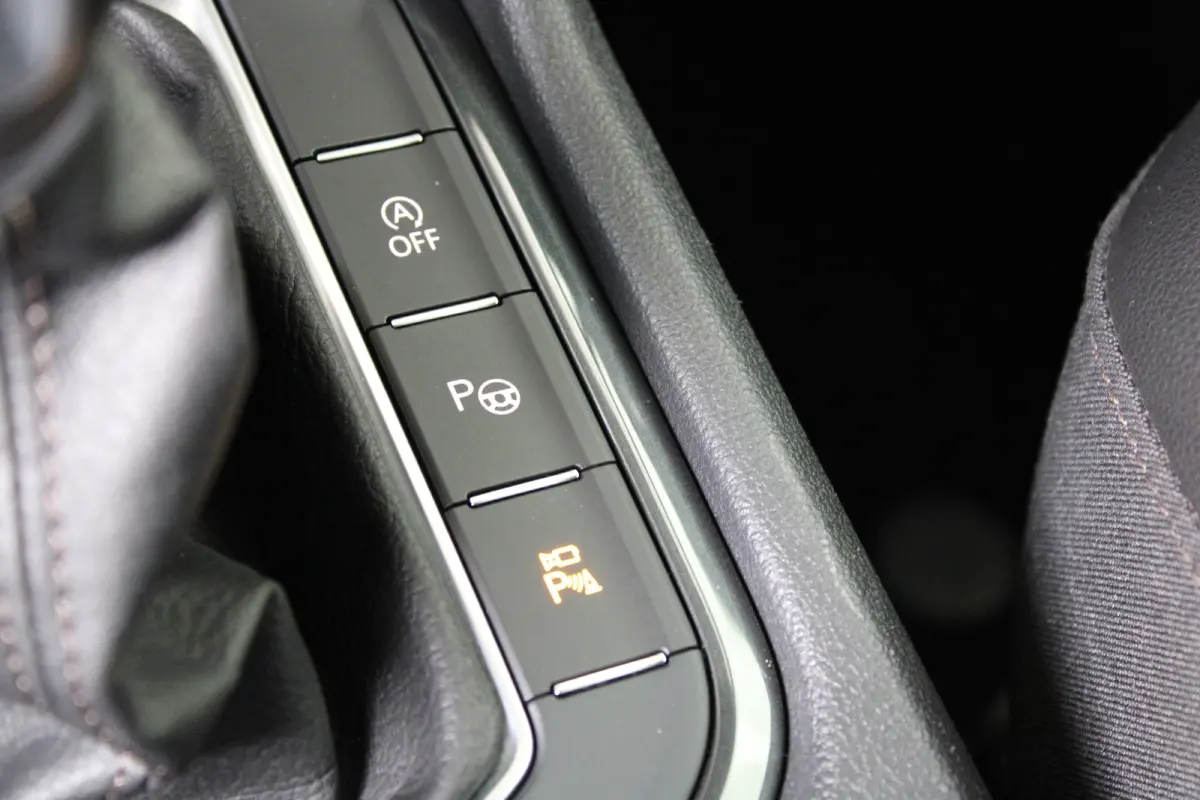 1.5 TSI Xcellence Business Intense | Beats Audio | Dode-hoekdetectie | Elektrische achterklep | Adaptieve cruise control |