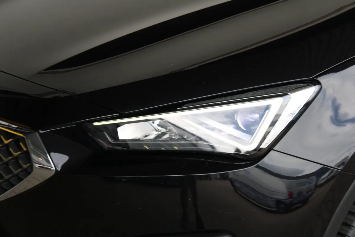 1.5 TSI Xcellence Business Intense | Beats Audio | Dode-hoekdetectie | Elektrische achterklep | Adaptieve cruise control |