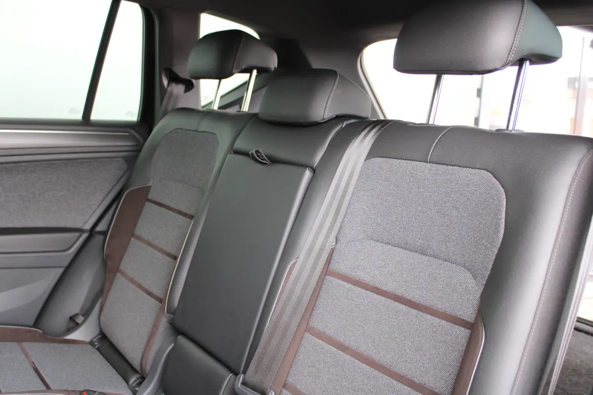 1.5 TSI Xcellence Business Intense | Beats Audio | Dode-hoekdetectie | Elektrische achterklep | Adaptieve cruise control |