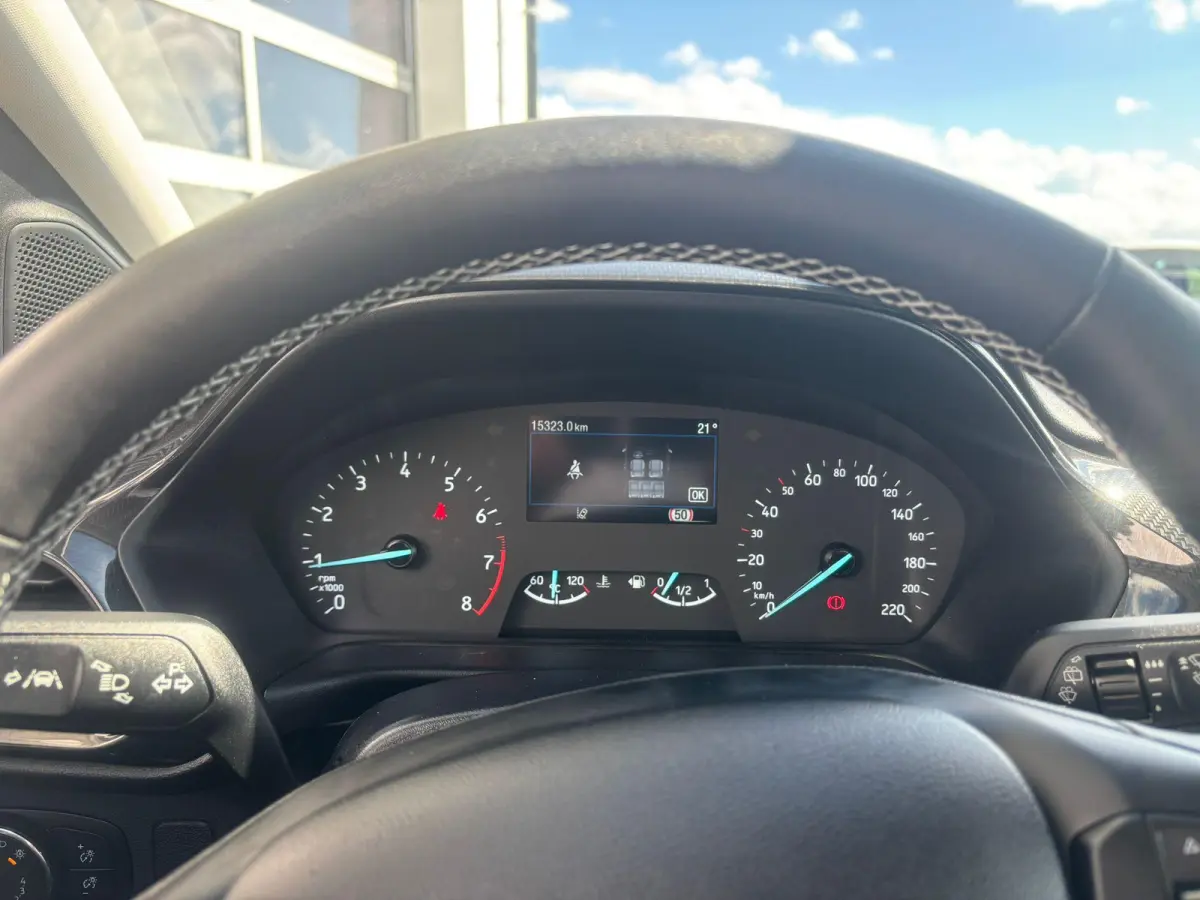 1.0 EcoBoost Titanium | Wintepakket Stoel/Stuur/Voorruit Verwarming ! | Sync 4 Systeem | Achteruitrij Camera |