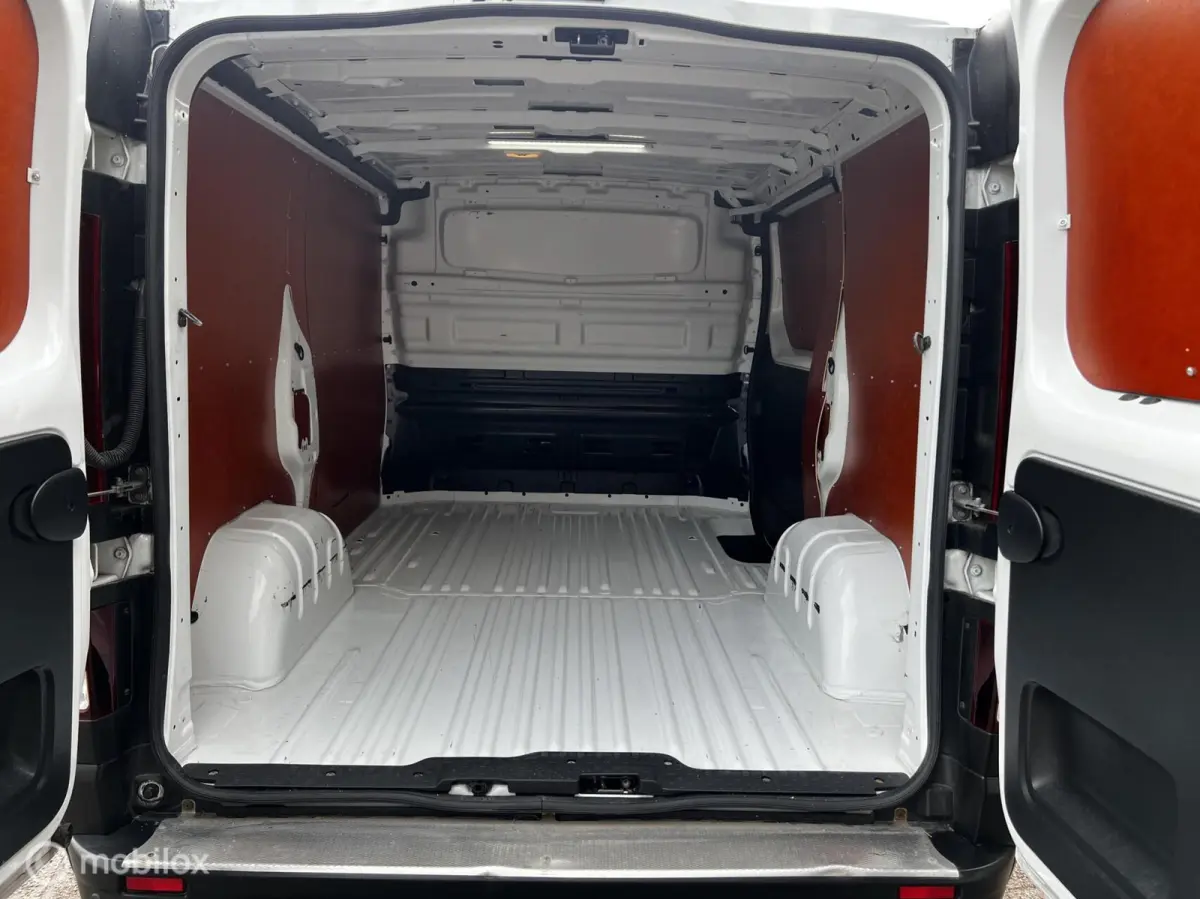 bestel 1.6 dCi T27 L1H1 Comfort 201120 km