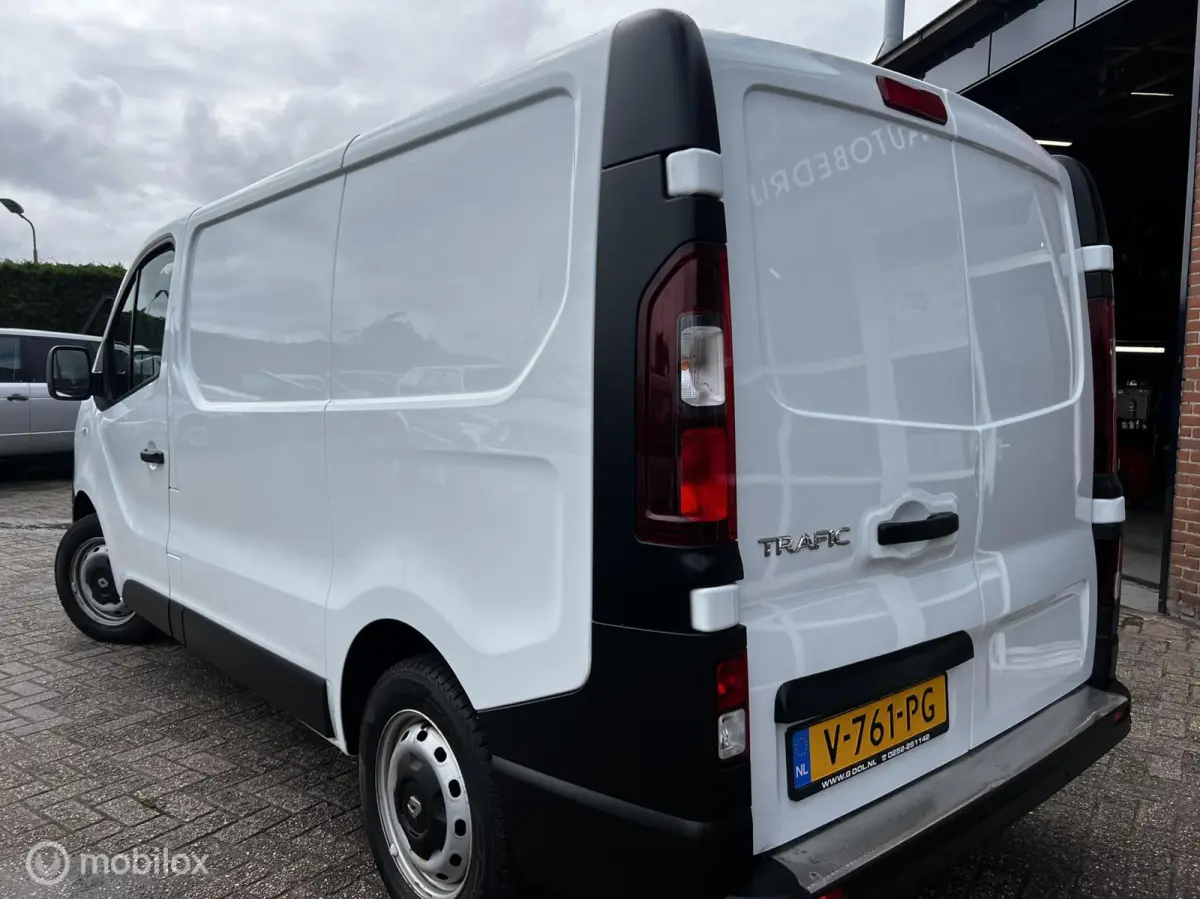 bestel 1.6 dCi T27 L1H1 Comfort 201120 km