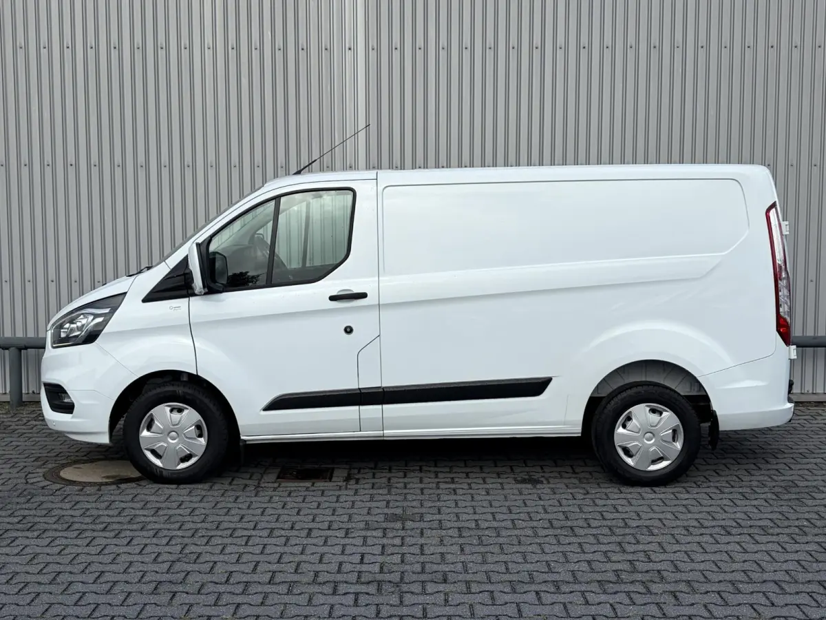 280 2.0 TDCI L1H1*HAAK*CAM*CRUISE*A/C*3-PERS*NAVI*