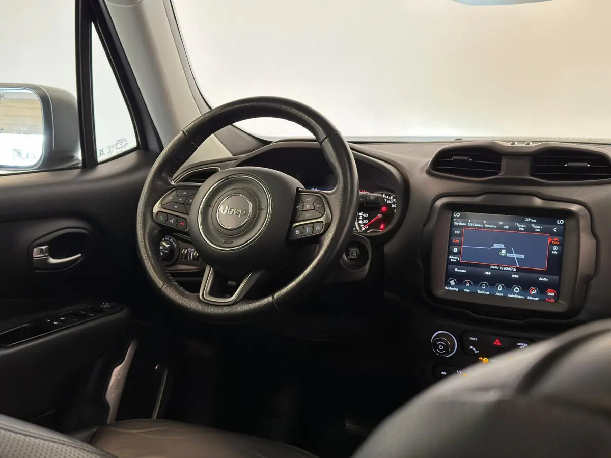 1.3T-e Freedom / Pano / Leder / Beats / CarPlay