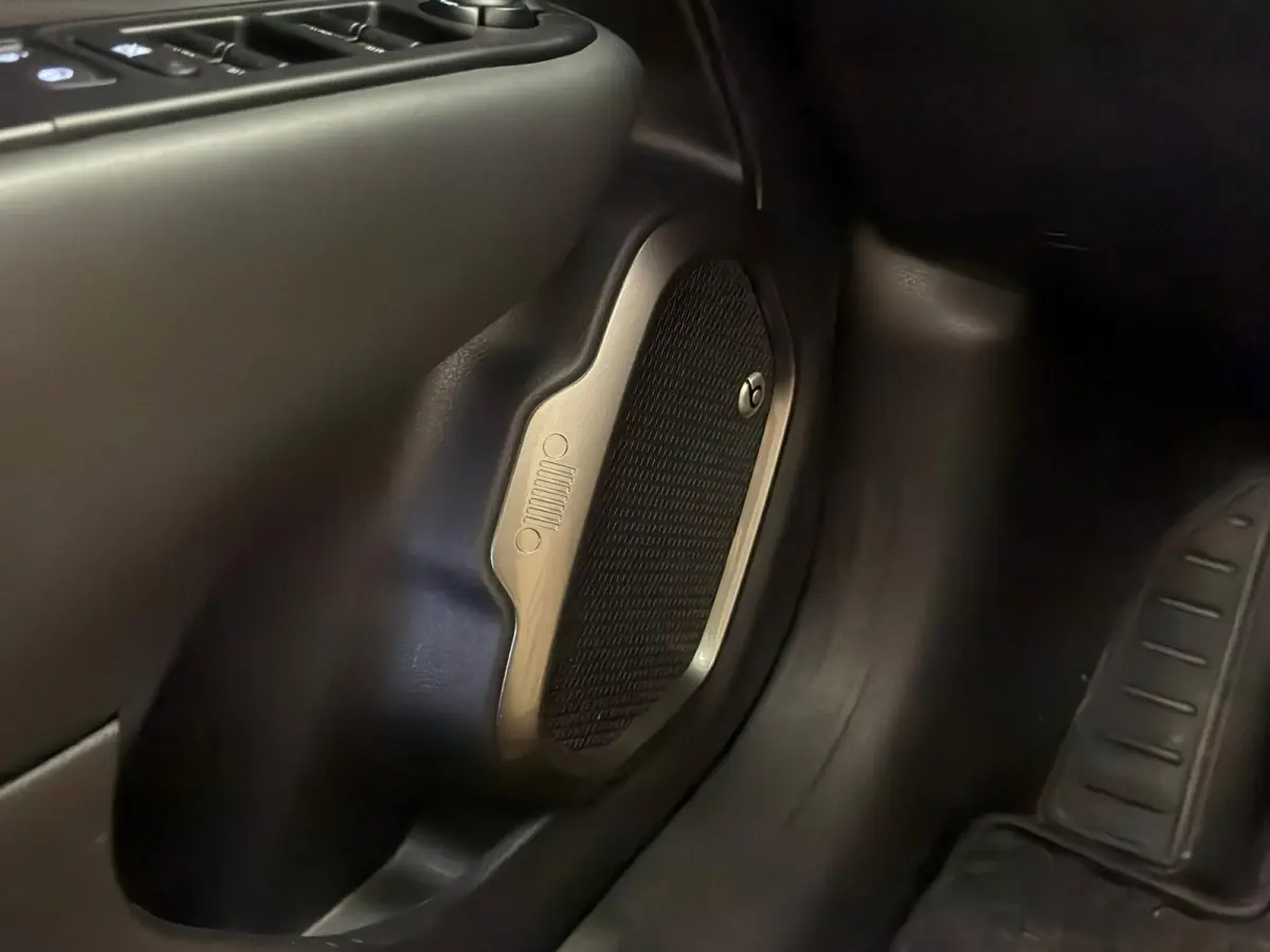 1.3T-e Freedom / Pano / Leder / Beats / CarPlay