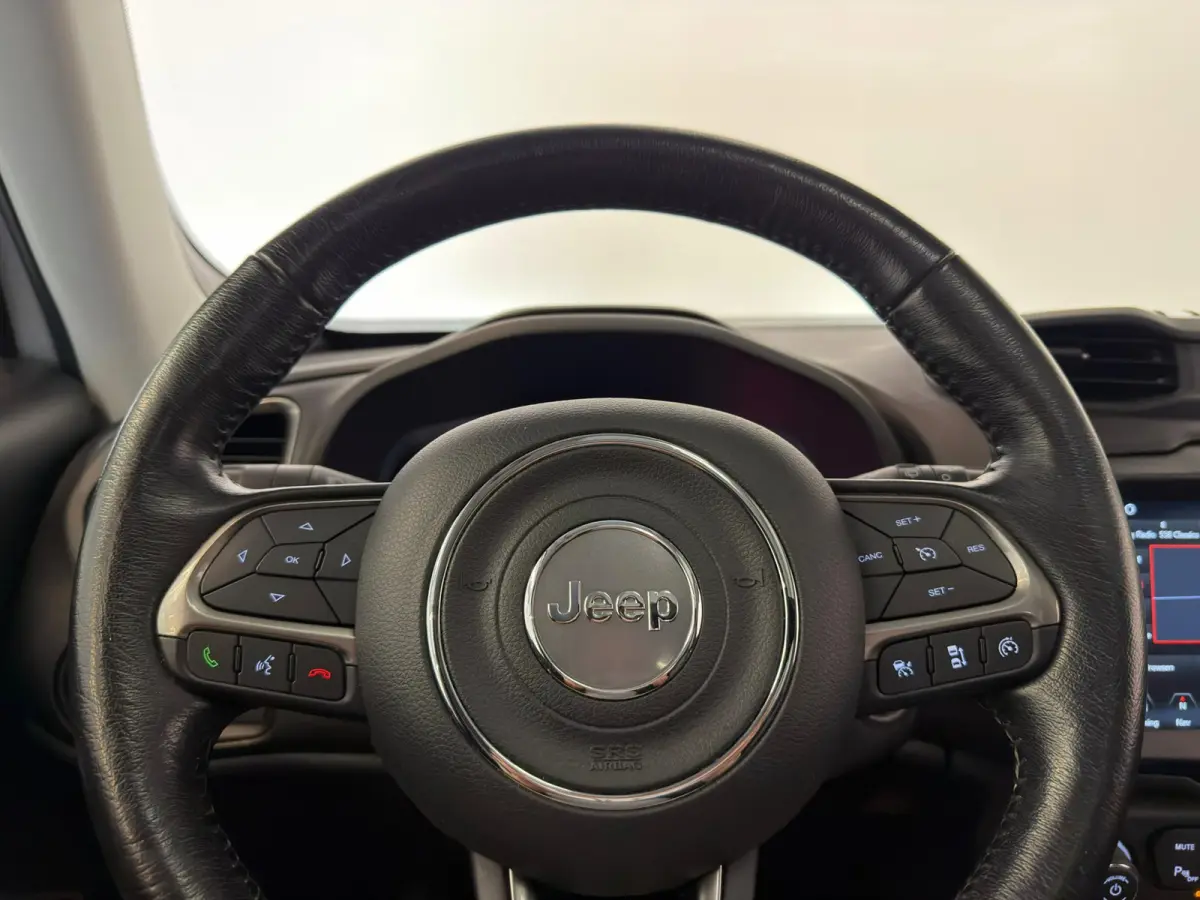 1.3T-e Freedom / Pano / Leder / Beats / CarPlay