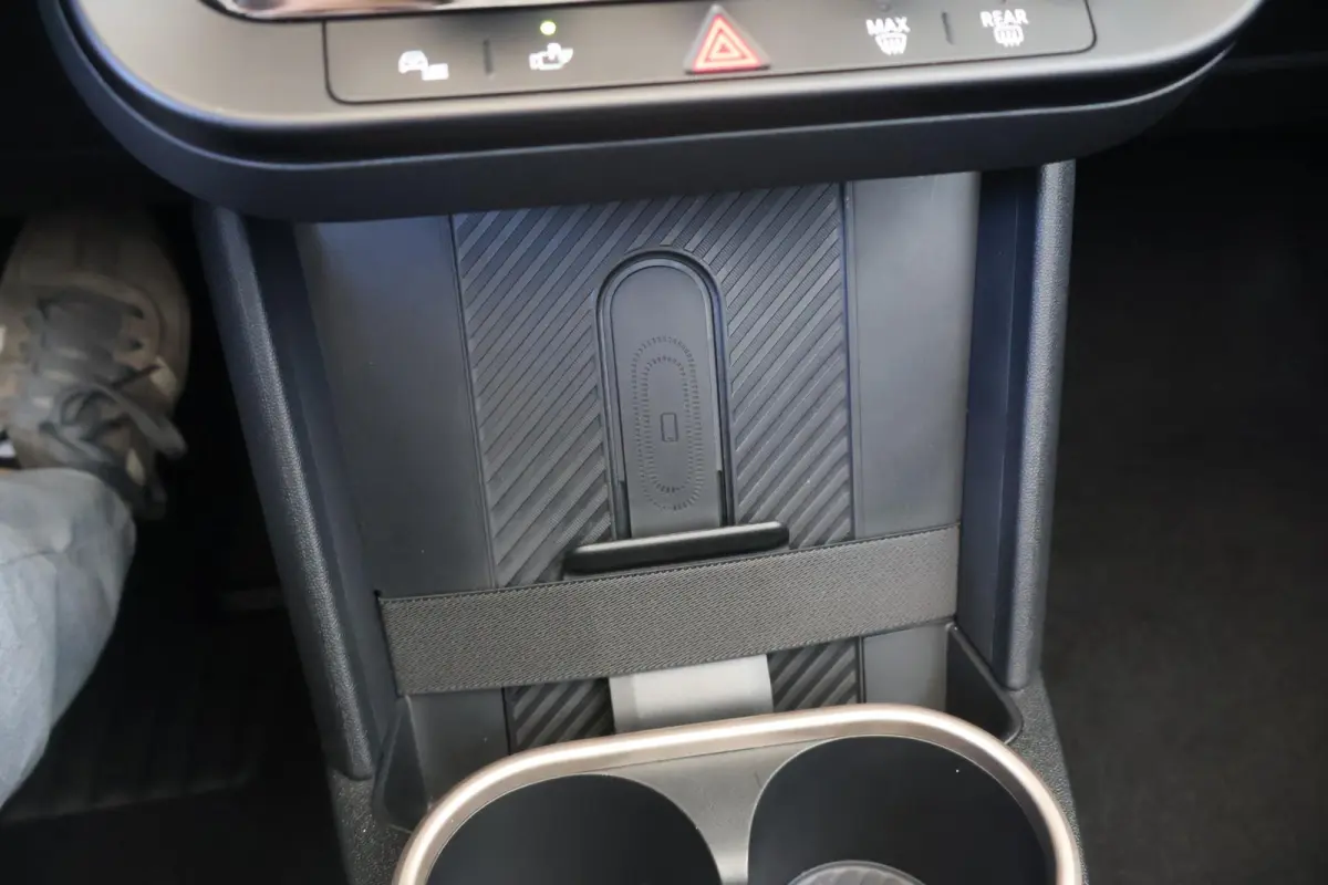 2.0 C Favoured L | Head-Up Display | Stoel- en Stuurverwarming | Parking Assistant