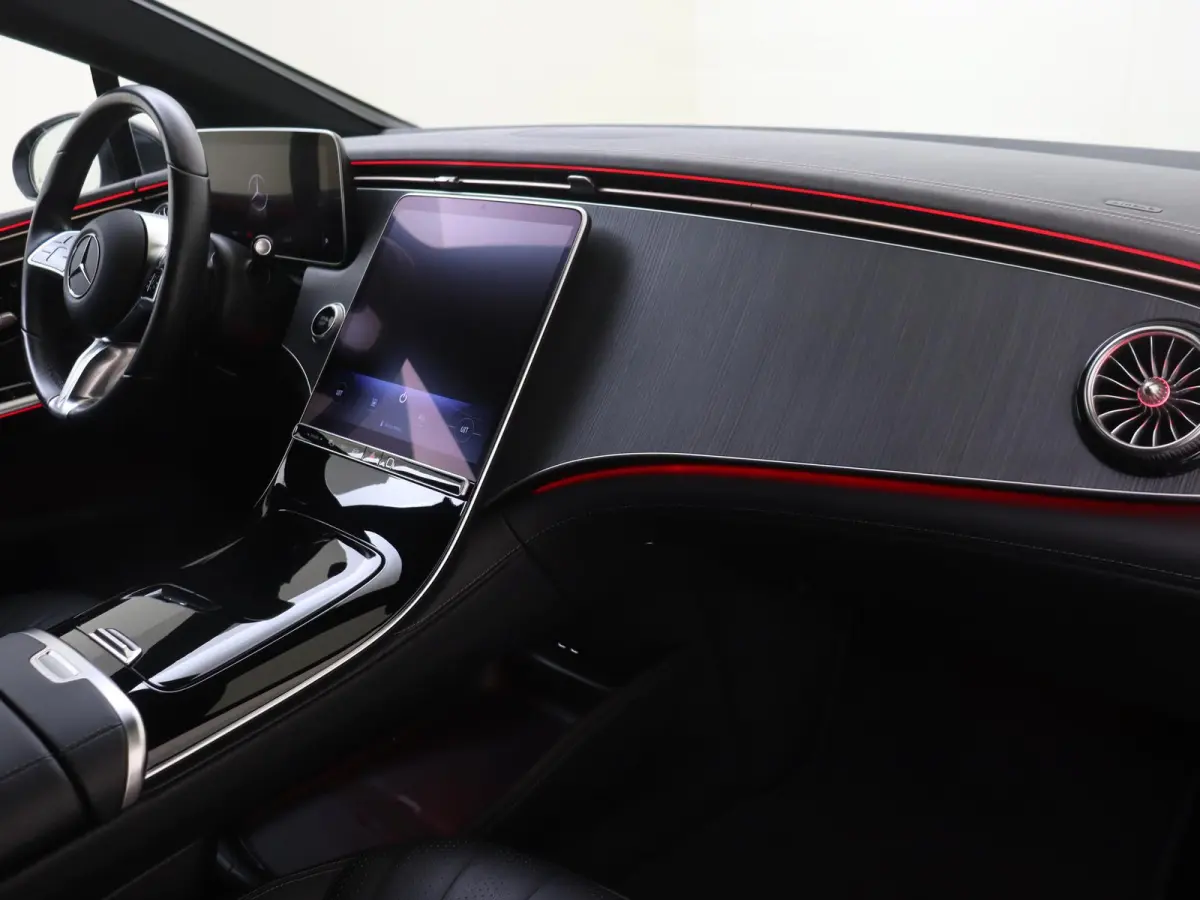 300 Business Line 89 kWh