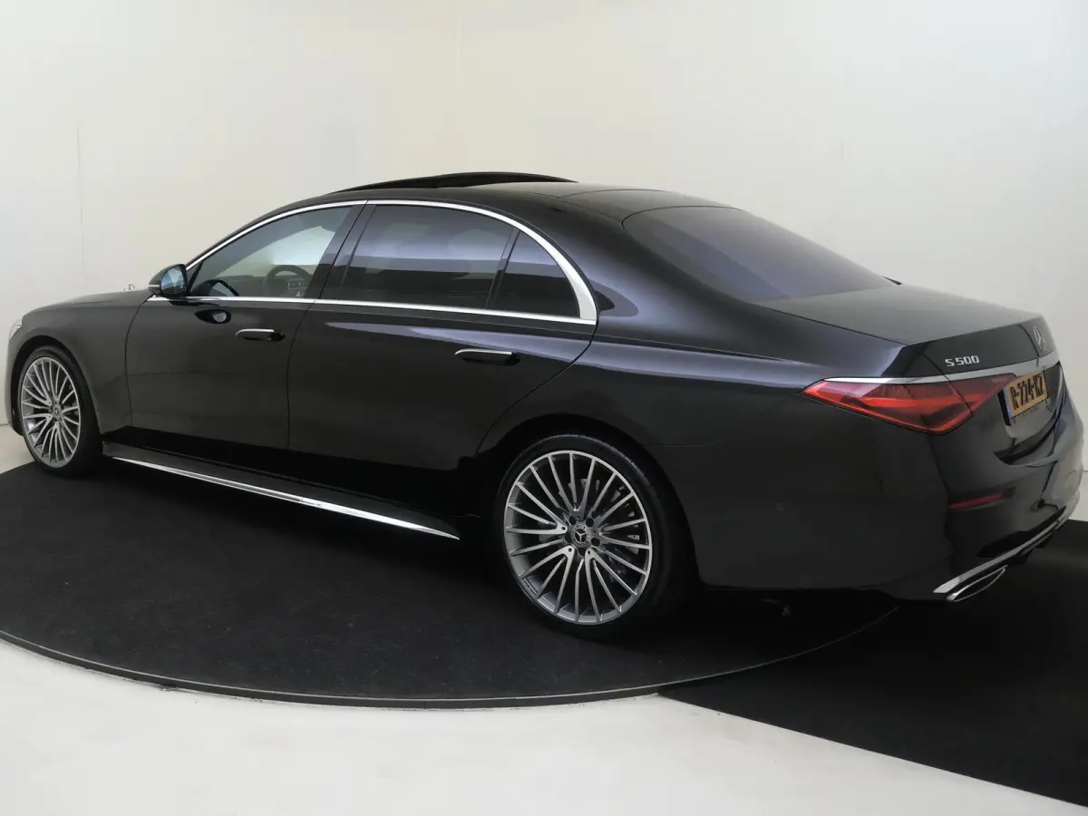 500 4MATIC Lang AMG Line / Premium Plus/ 21 inch/ Achterasbesturing/ Burmester 3D/ Rear Executive Pakket/ Koelkast