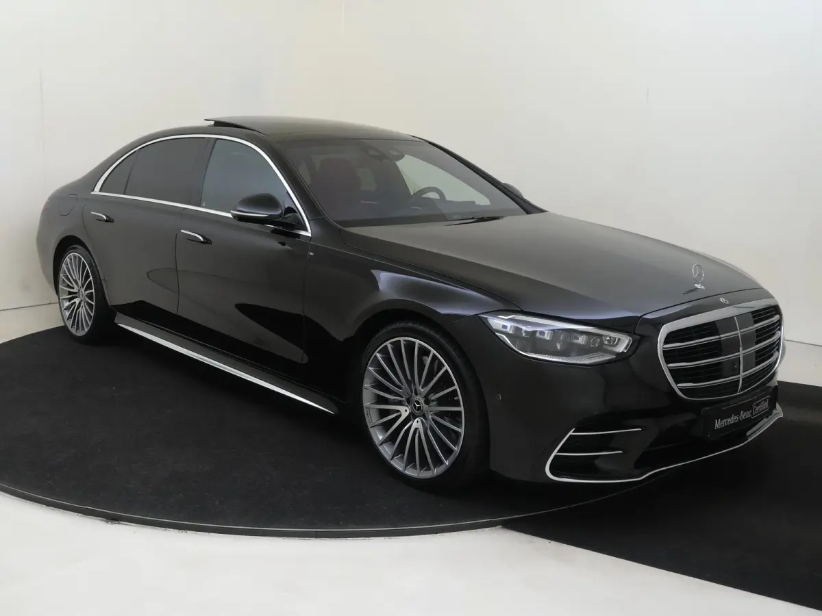 500 4MATIC Lang AMG Line / Premium Plus/ 21 inch/ Achterasbesturing/ Burmester 3D/ Rear Executive Pakket/ Koelkast
