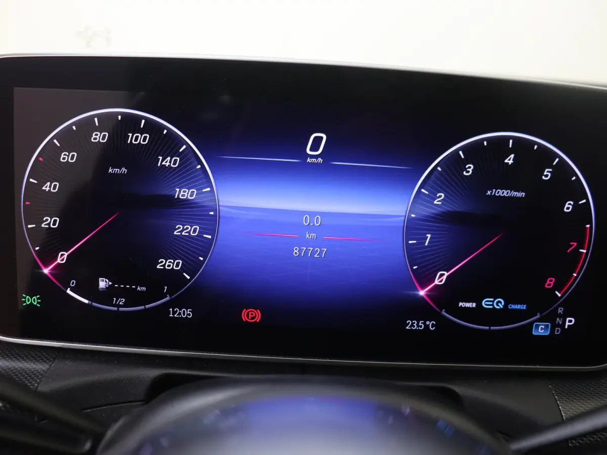 200 Launch Edition Luxury Line / Panoramadak/ Memory/ Sfeerverlichting/