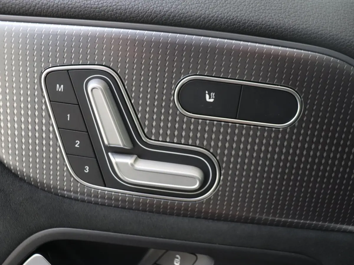 250 Business Solution AMG 67 kWh / Burmester / Headup-Display / 360Graden-Camera / Panaromadak / Memory-Stoelen /