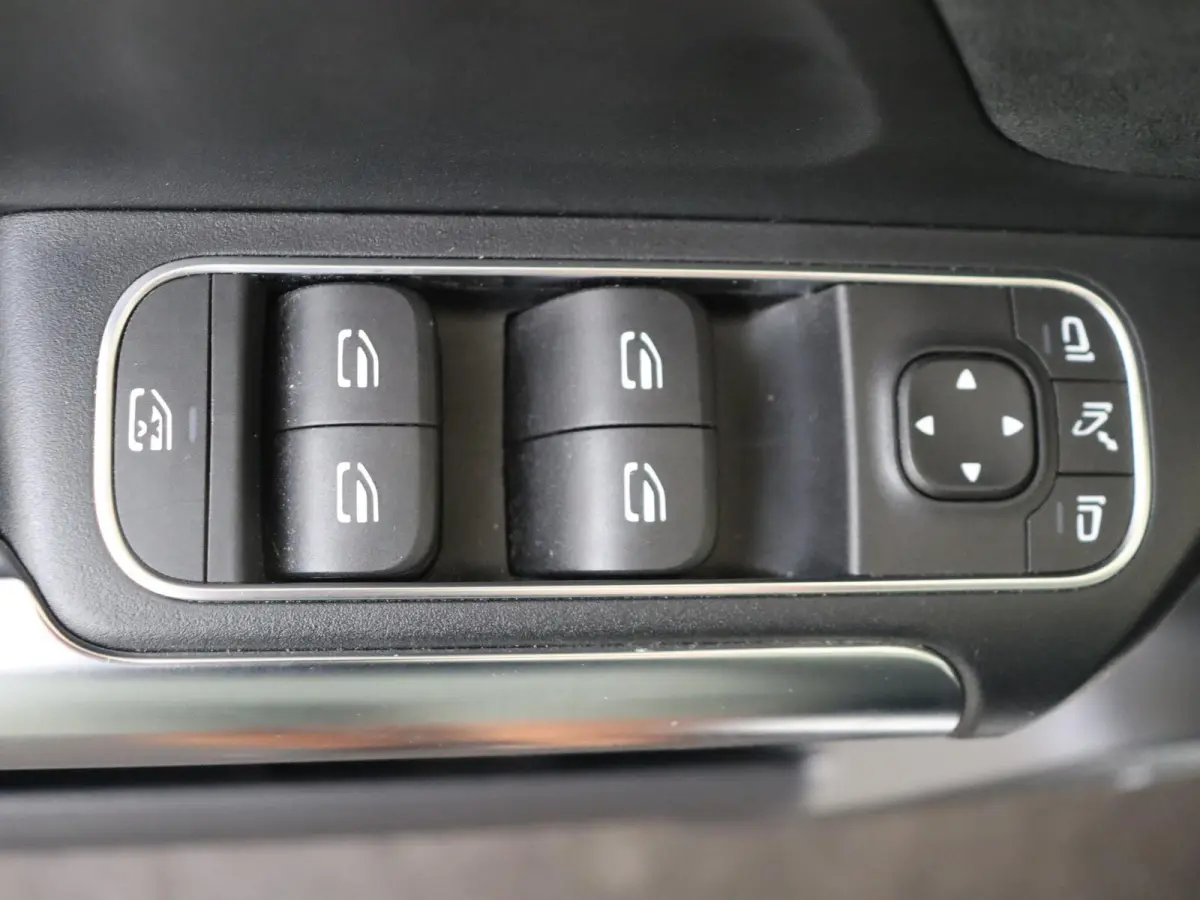 250 Business Solution AMG 67 kWh / Burmester / Headup-Display / 360Graden-Camera / Panaromadak / Memory-Stoelen /