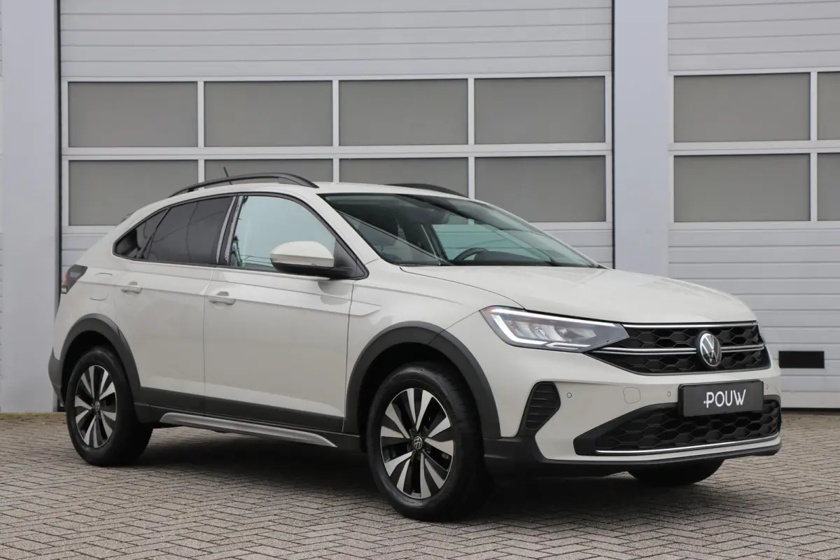 1.0 TSI 95pk Life Edition | App Connect | Stoelverwarming | Achteruitrijcamera | Airco