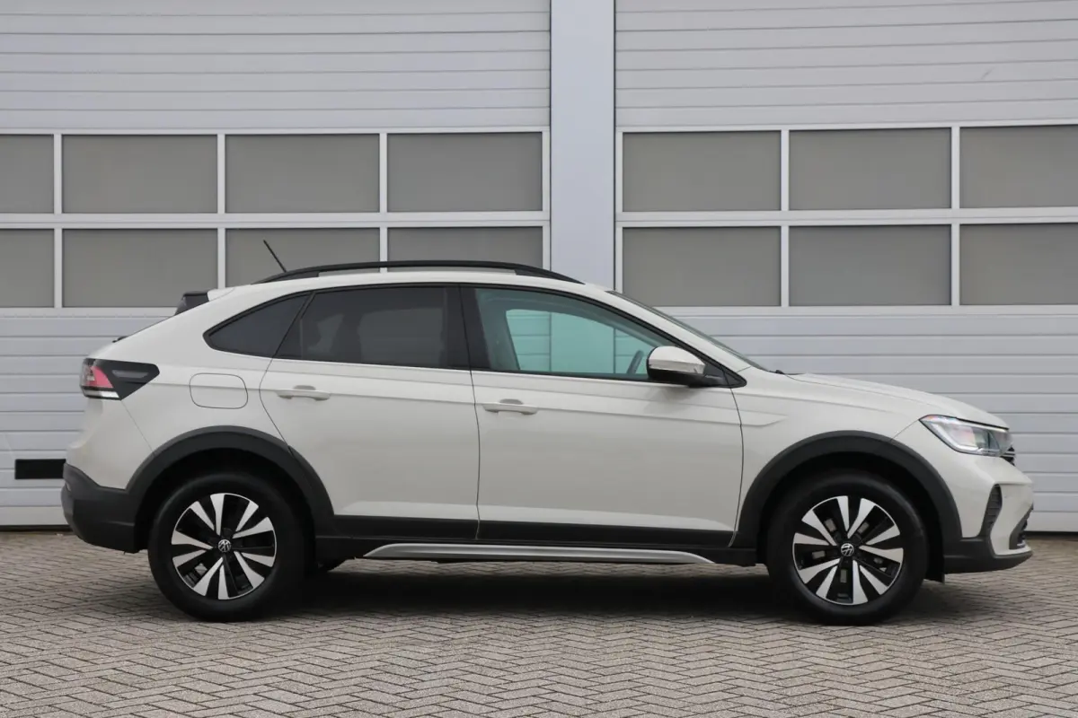 1.0 TSI 95pk Life Edition | App Connect | Stoelverwarming | Achteruitrijcamera | Airco