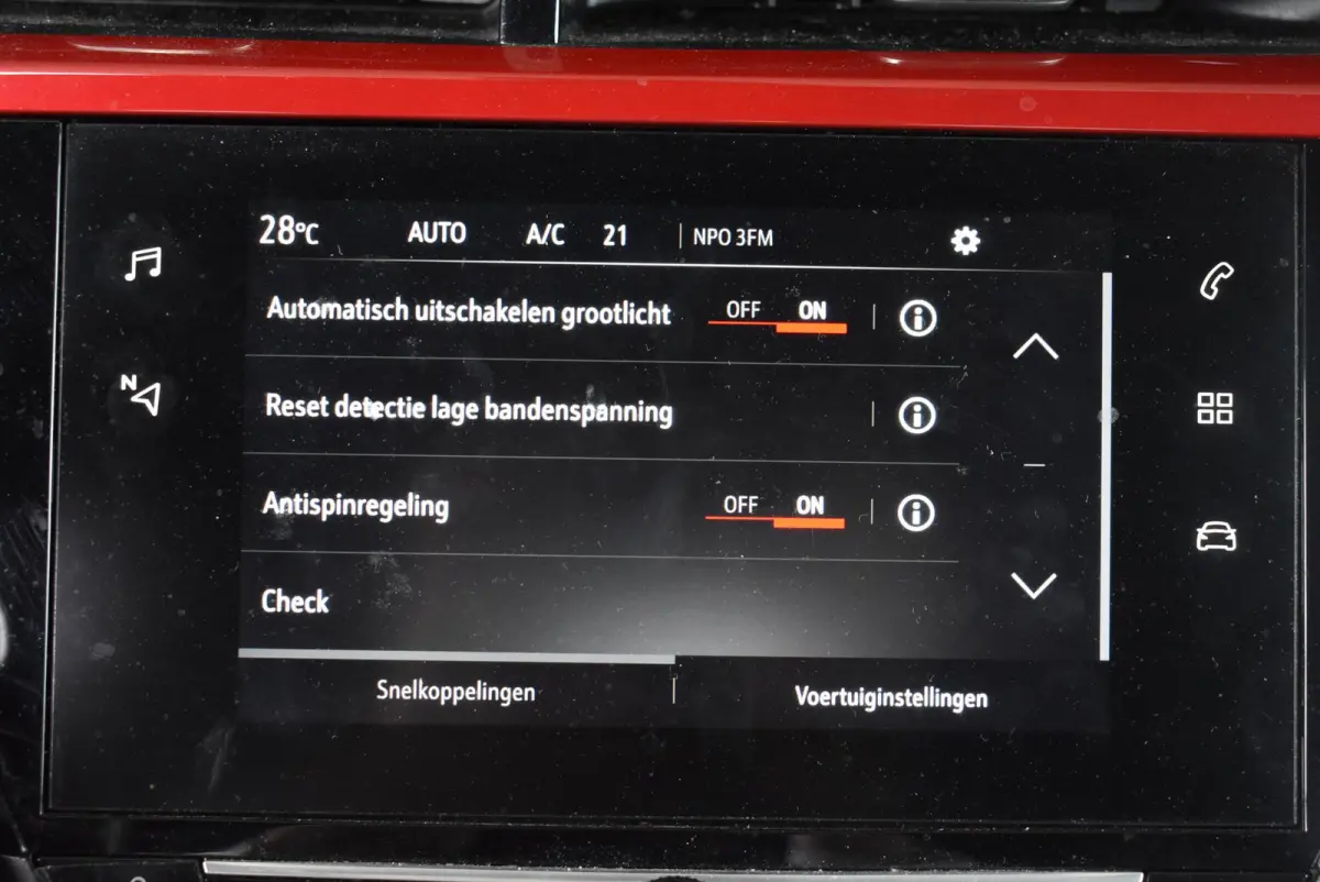 GS Line 50 kWh | Camera | Apple Carplay/Android Auto | 17" Lichtmetalen velgen | SOH 91%