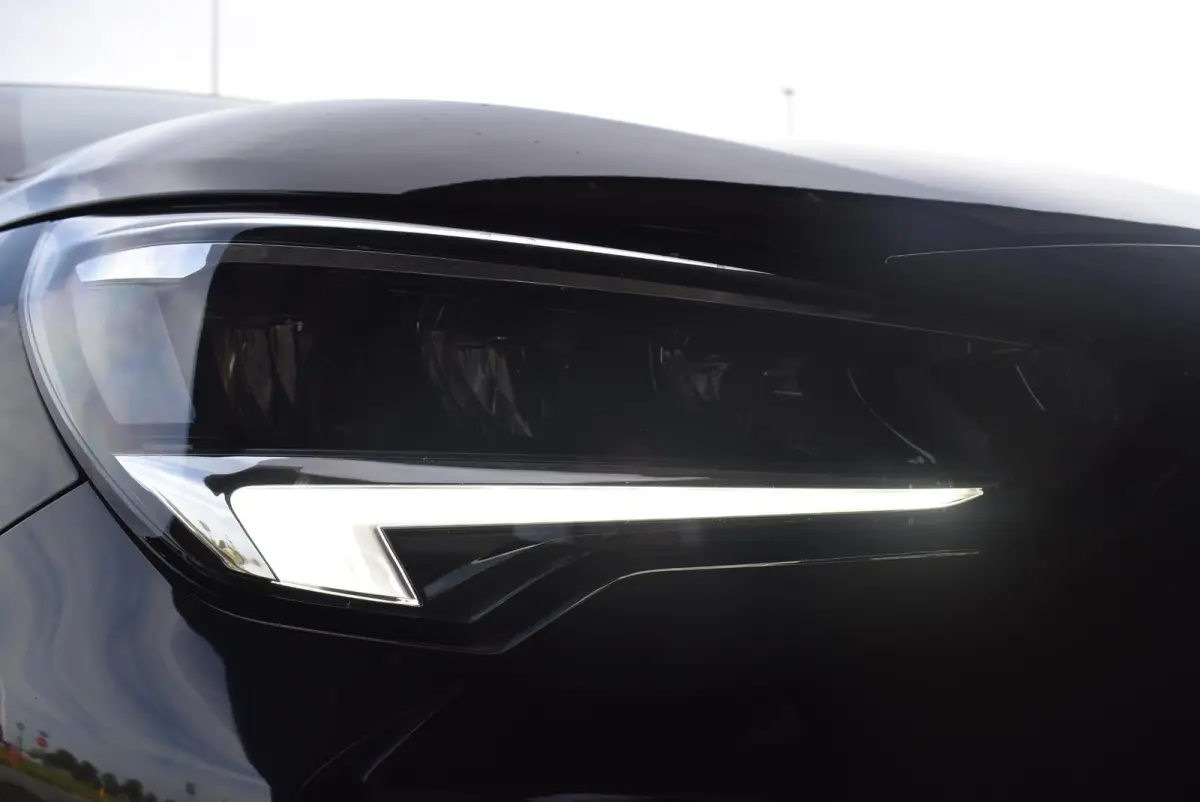 GS Line 50 kWh | Camera | Apple Carplay/Android Auto | 17" Lichtmetalen velgen | SOH 91%