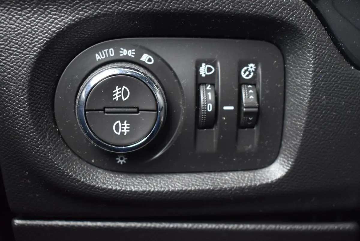 GS Line 50 kWh | Camera | Apple Carplay/Android Auto | 17" Lichtmetalen velgen | SOH 91%