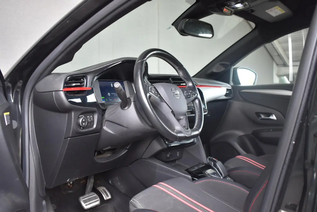 GS Line 50 kWh | Camera | Apple Carplay/Android Auto | 17" Lichtmetalen velgen | SOH 91%