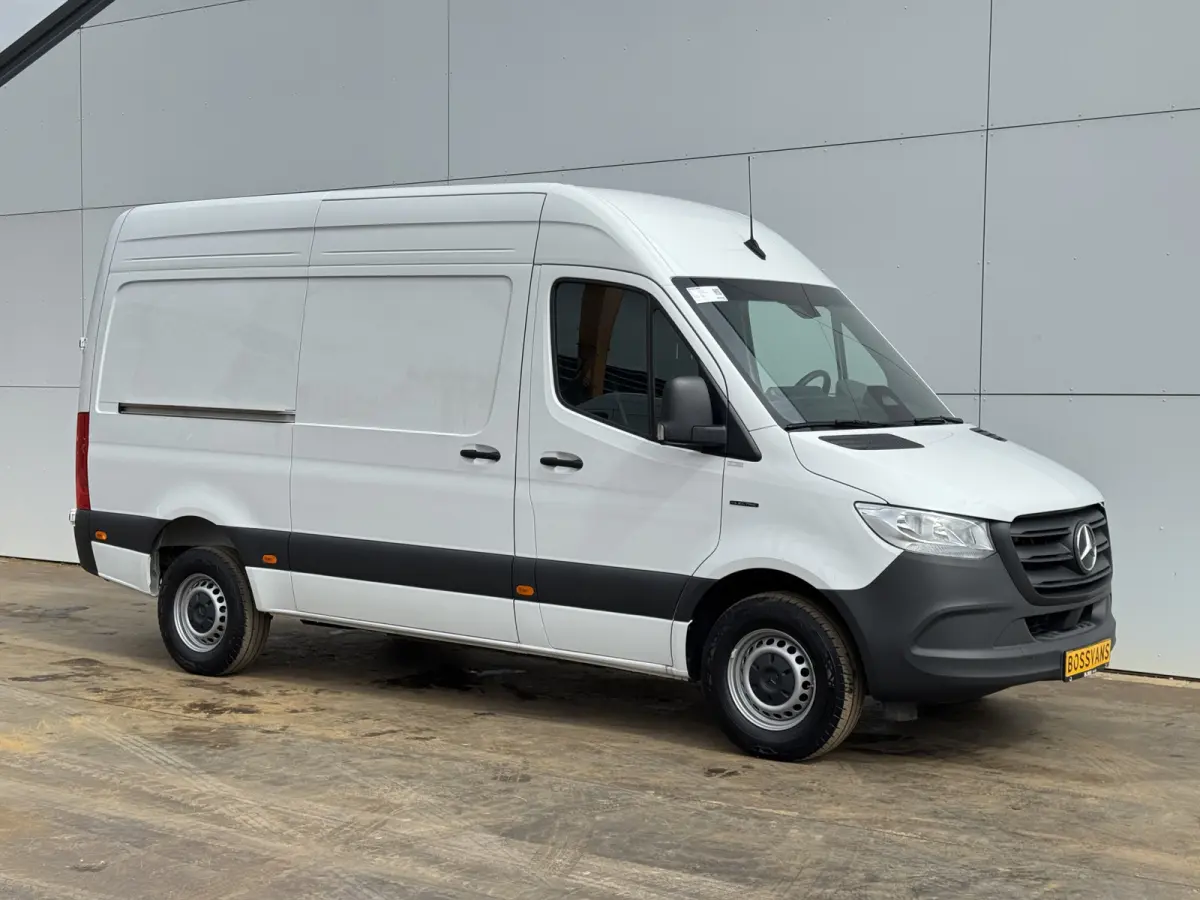 314 Pro 81kWh L2H2 313km WLTP 2000kg Trekvermogen 115kw Snelladen Adaptieve Cruise Widescreen Camera
