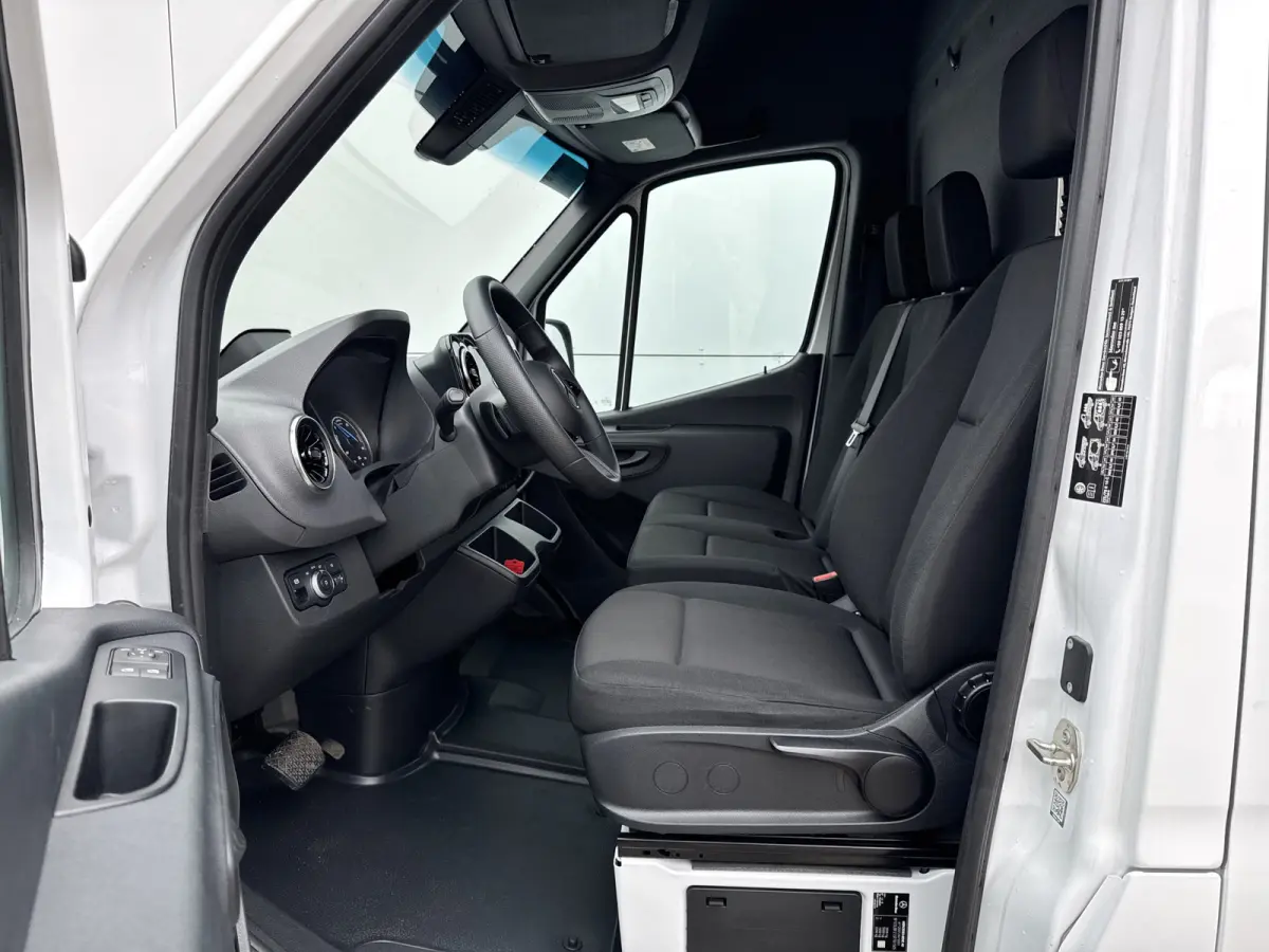 314 Pro 81kWh L2H2 313km WLTP 2000kg Trekvermogen 115kw Snelladen Adaptieve Cruise Widescreen Camera