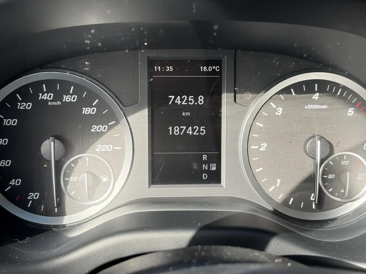 114 CDI*NAVI*ECC*CAM*CRUISE*HAAK*TEL*LEER*LMV*
