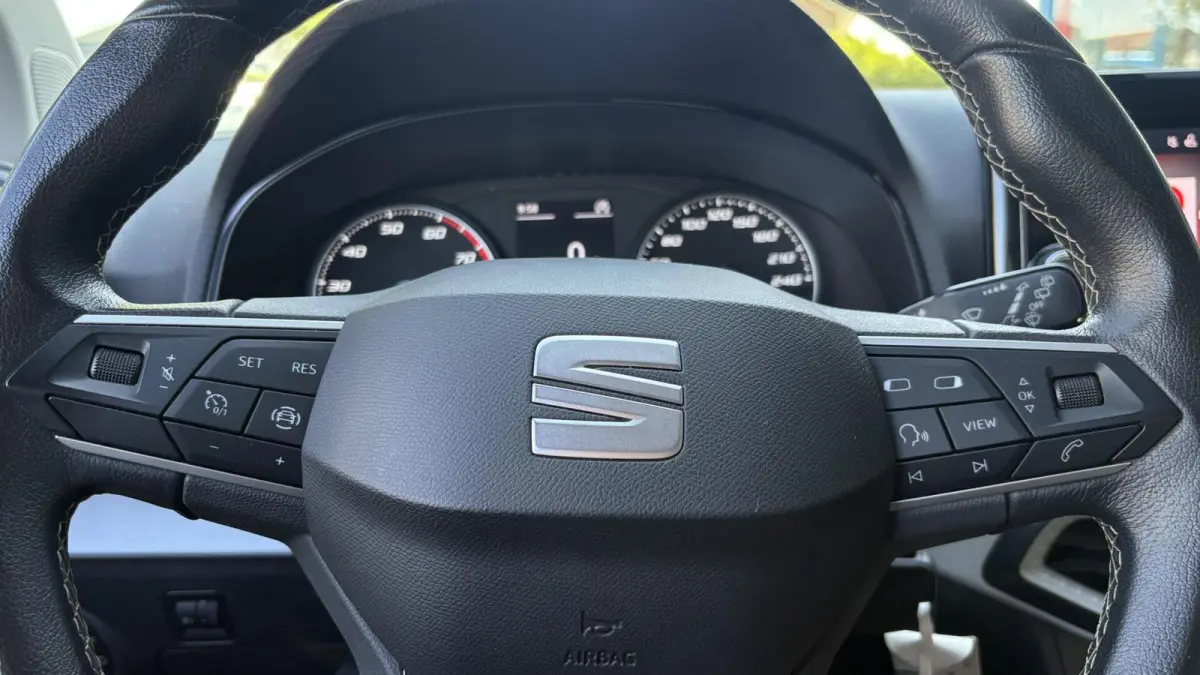 1.0 TSI Style Business Intense