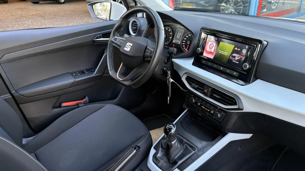 1.0 TSI Style Business Intense