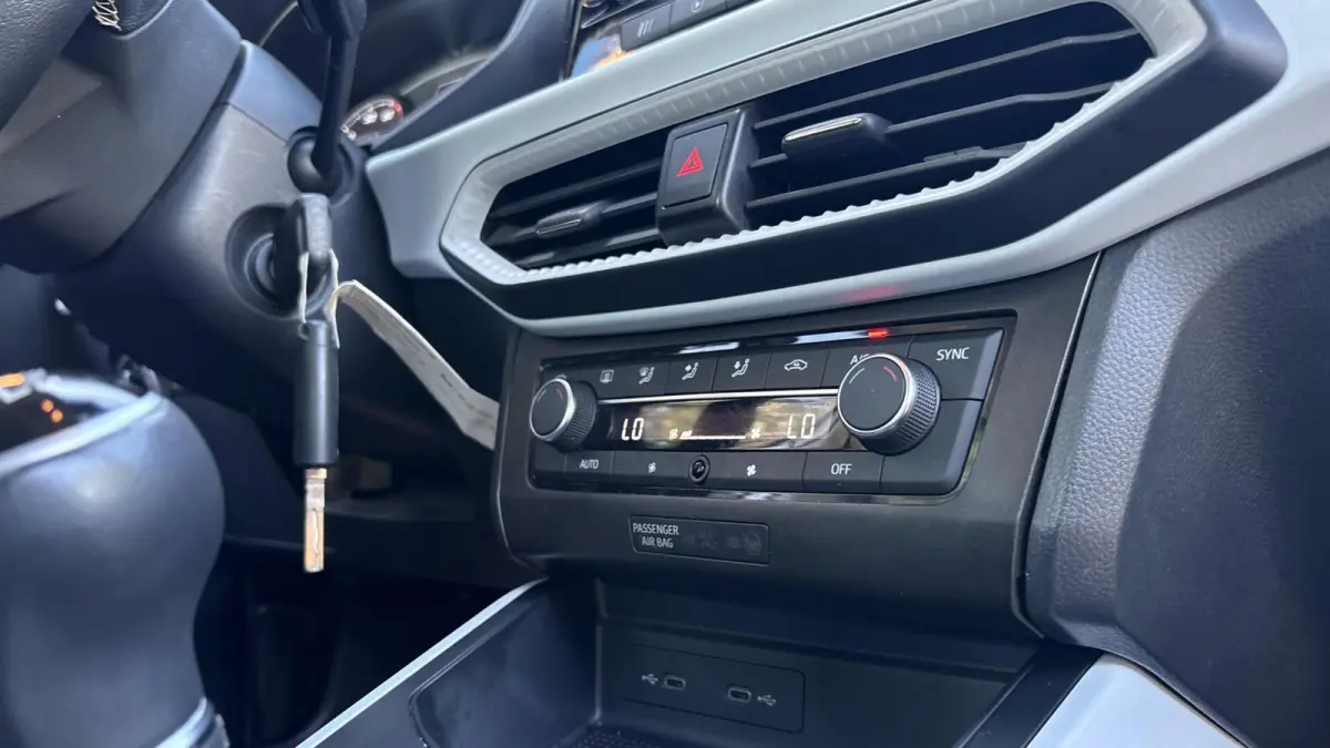 1.0 TSI Style Business Intense