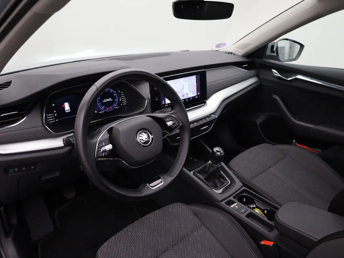 1.0 TSI Business Edition Plus | Panodak | Trekhaak elk. wegkl. | Camera | Elk. A-klep | Prijs Rijklaar!!