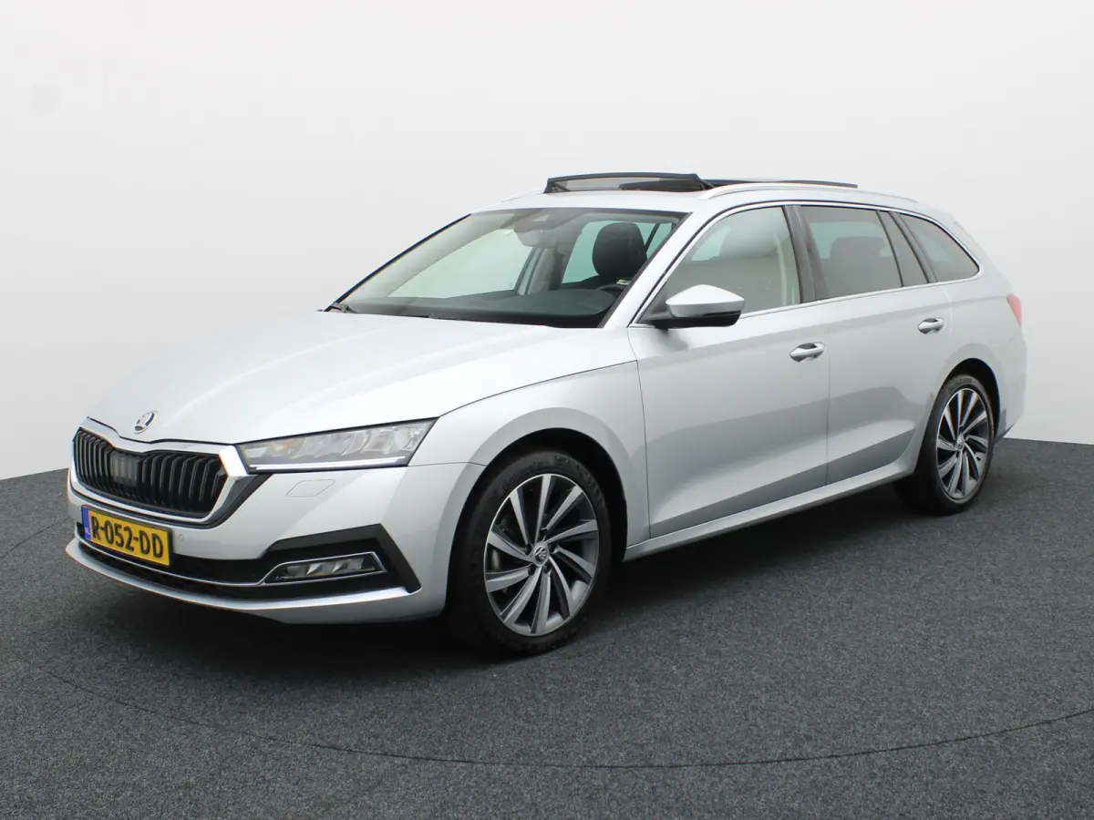 1.0 TSI Business Edition Plus | Panodak | Trekhaak elk. wegkl. | Camera | Elk. A-klep | Prijs Rijklaar!!