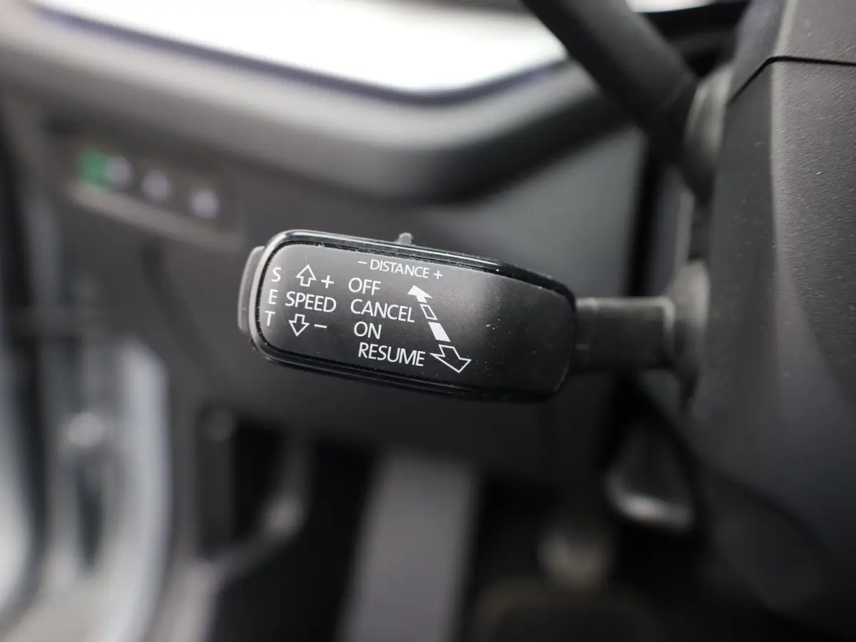 1.0 TSI Business Edition Plus | Panodak | Trekhaak elk. wegkl. | Camera | Elk. A-klep | Prijs Rijklaar!!