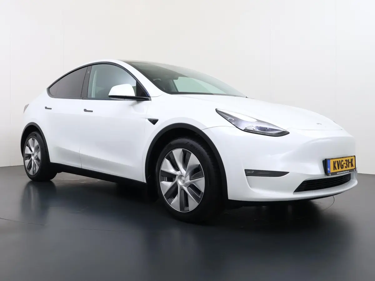 Long Range AWD 75 kWh VAN:42.900,- VOOR:39.877,- UW HERFSTVOORDEEL:3.023,- SOH 94,8% | TESLA FABRIEKSGARANTIE TOT 2028 OF 80.000KM! | FABRIEKSGARANTIE OP ACCU & AANDRIJFLIJN TOT 2032 OF 192.