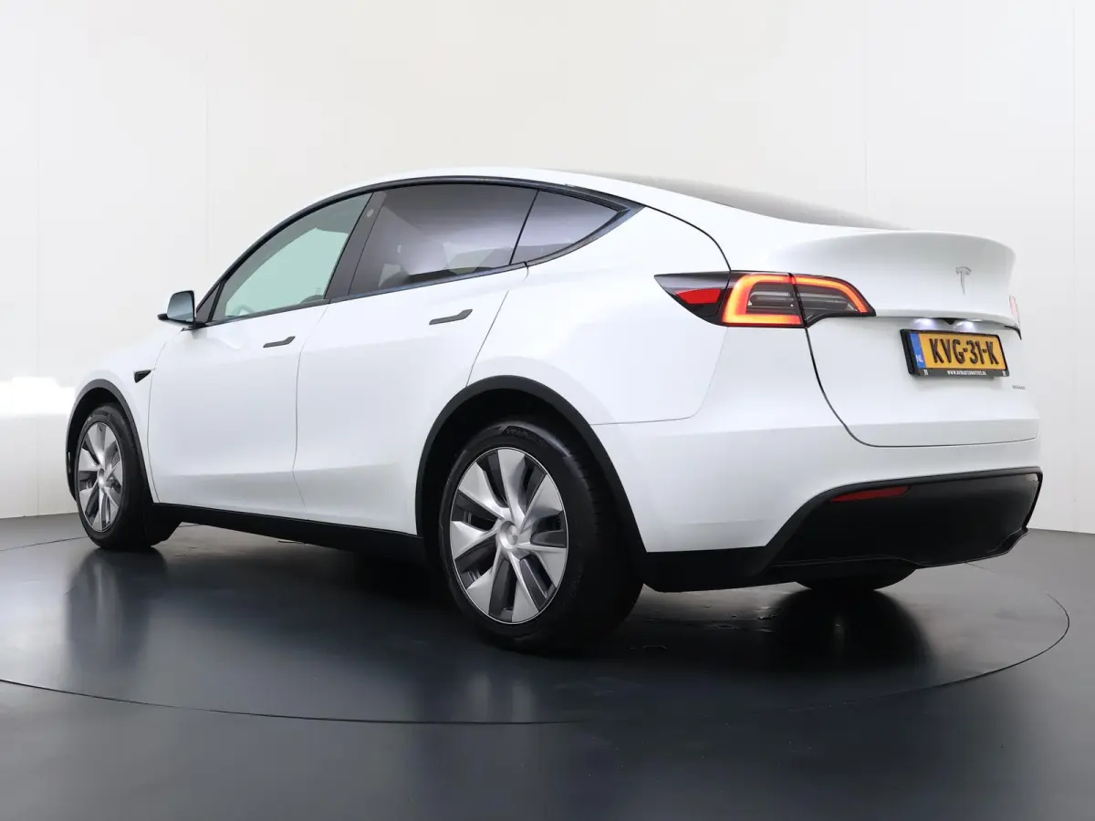 Long Range AWD 75 kWh VAN:42.900,- VOOR:39.877,- UW HERFSTVOORDEEL:3.023,- SOH 94,8% | TESLA FABRIEKSGARANTIE TOT 2028 OF 80.000KM! | FABRIEKSGARANTIE OP ACCU & AANDRIJFLIJN TOT 2032 OF 192.