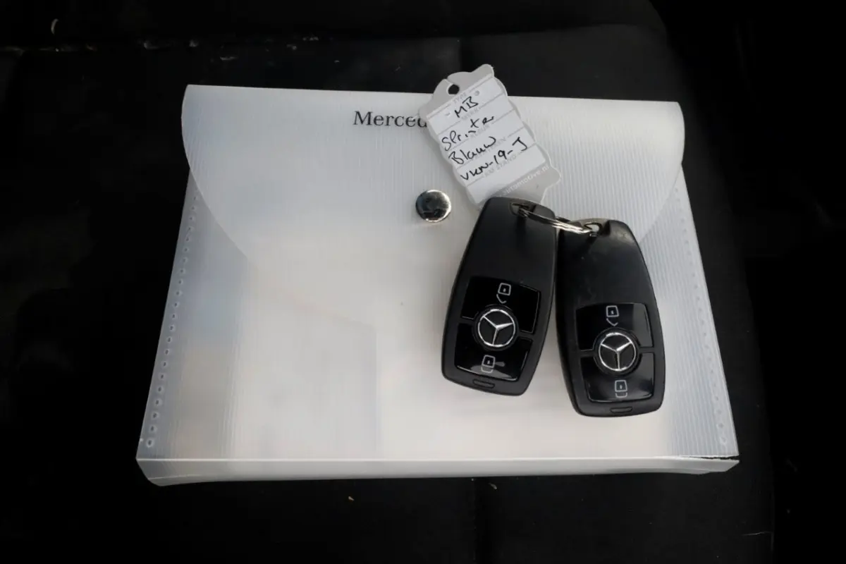 311 CDI 115pk E6 RWD Bakwagen met achterdeuren 2-Persoons 05-2021