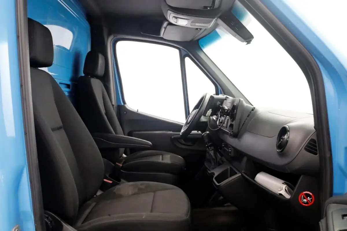 311 CDI 115pk E6 RWD Bakwagen met achterdeuren 2-Persoons 05-2021
