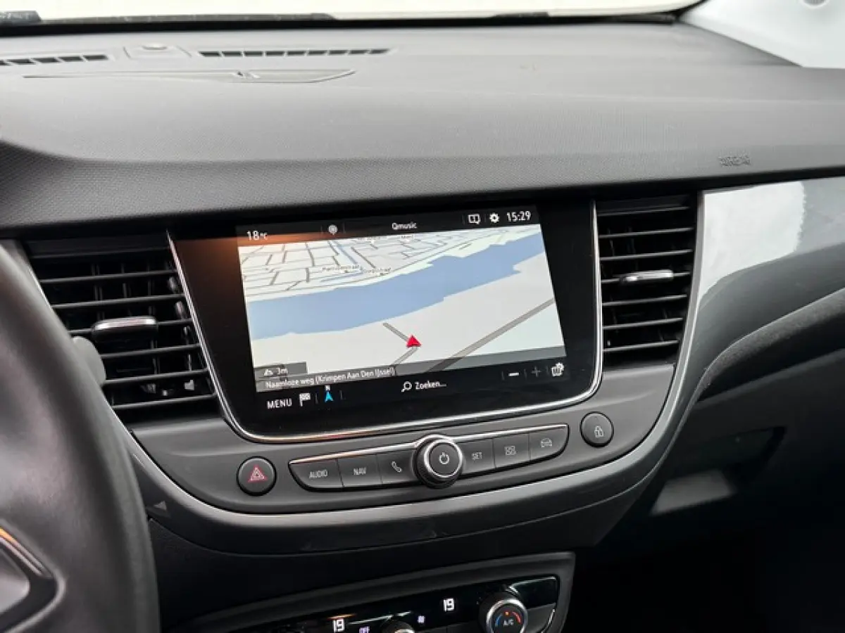 1.2 Turbo Ultimate met Navi/Camera, AGR met Alcantara, 17inch