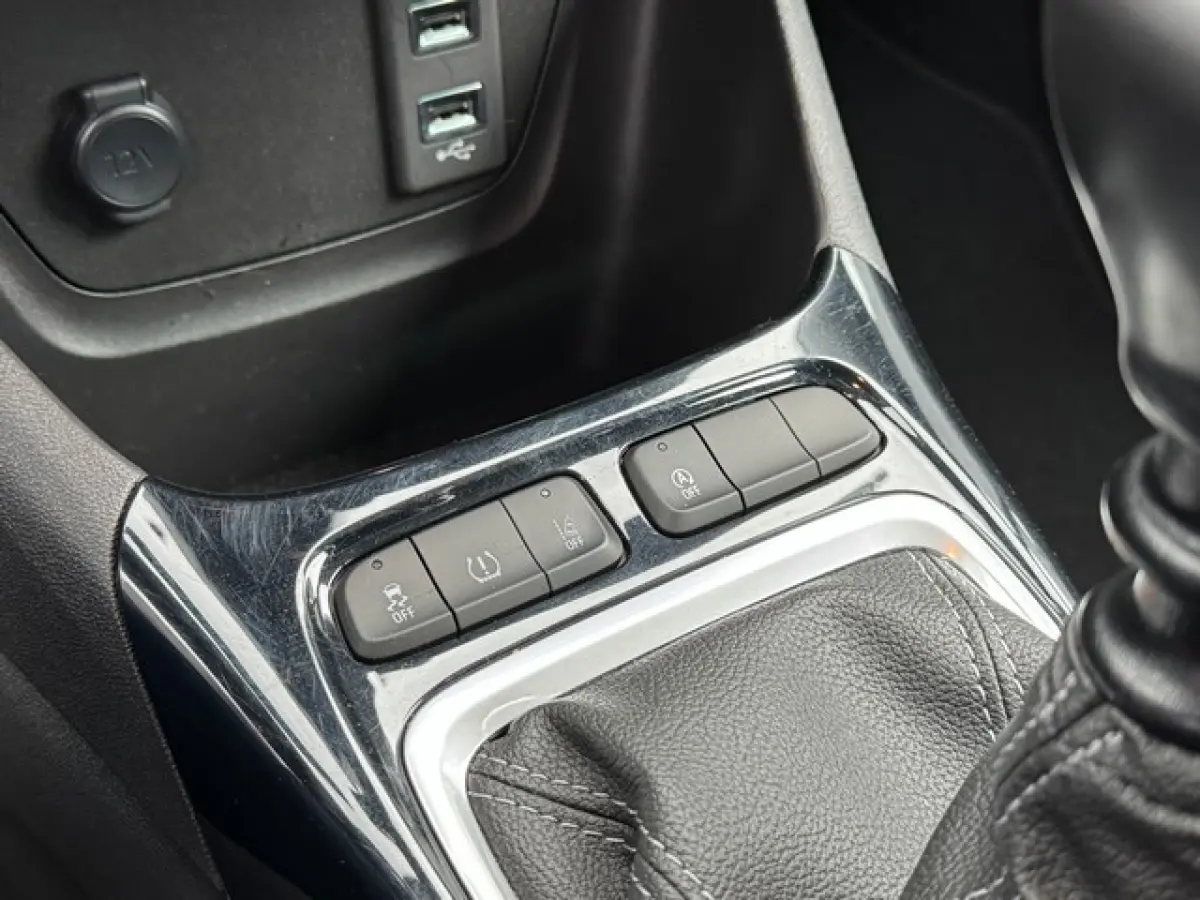1.2 Turbo Ultimate met Navi/Camera, AGR met Alcantara, 17inch
