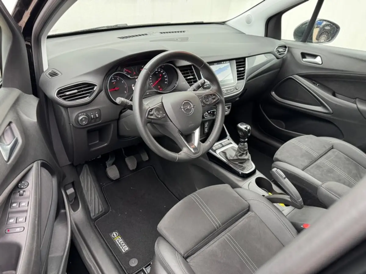 1.2 Turbo Ultimate met Navi/Camera, AGR met Alcantara, 17inch