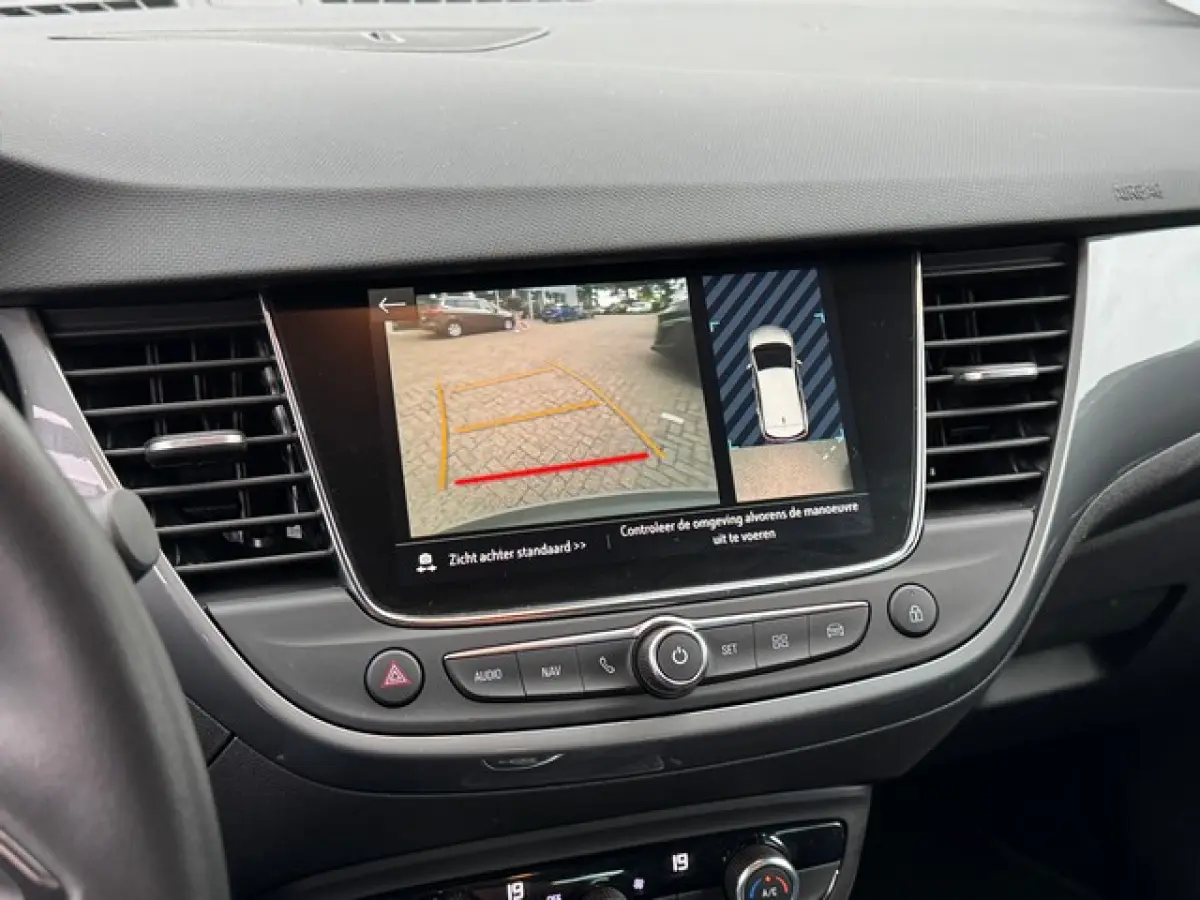 1.2 Turbo Ultimate met Navi/Camera, AGR met Alcantara, 17inch