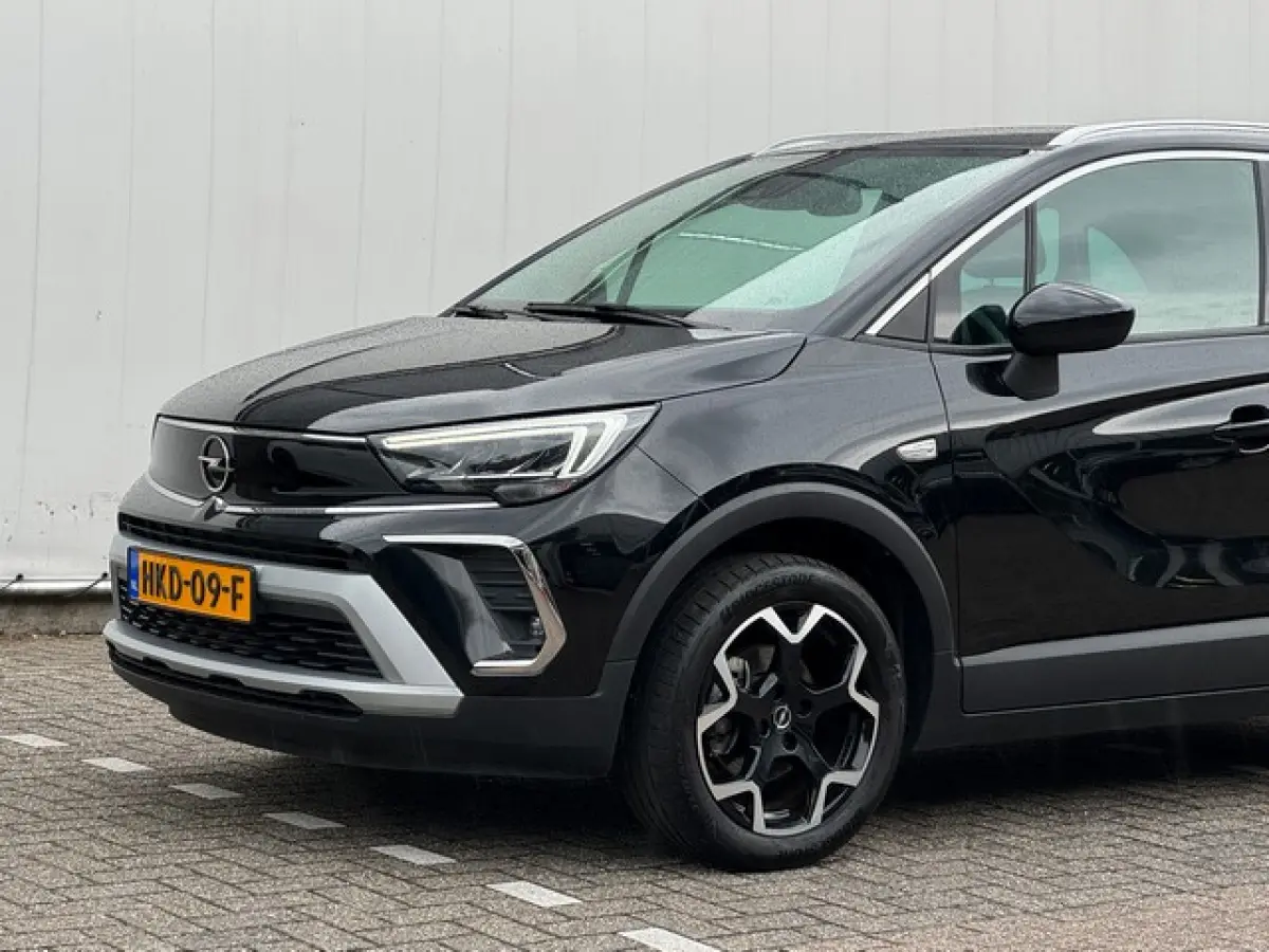 1.2 Turbo Ultimate met Navi/Camera, AGR met Alcantara, 17inch