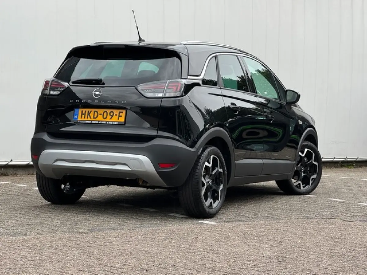 1.2 Turbo Ultimate met Navi/Camera, AGR met Alcantara, 17inch