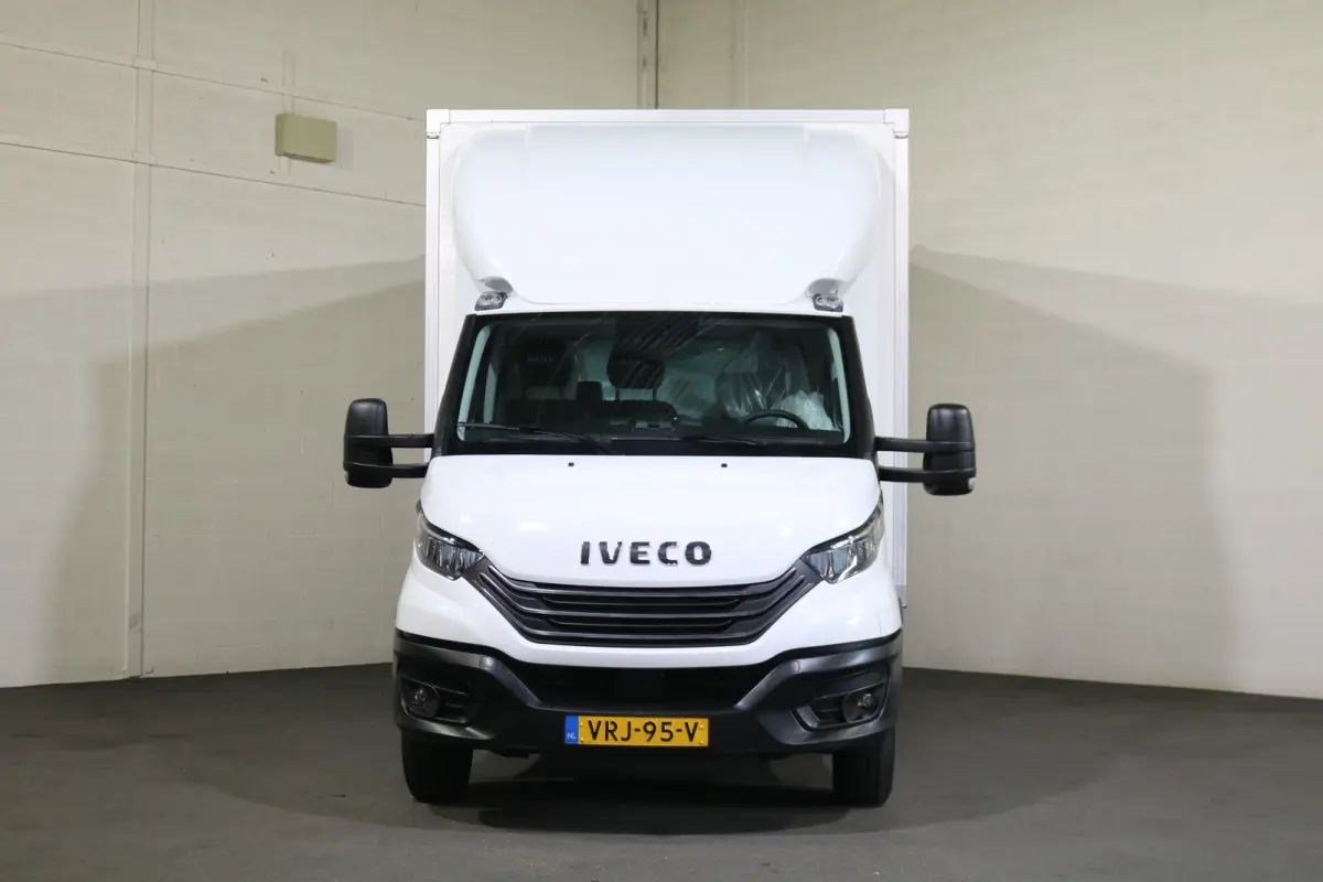 35S18 3.0 Automaat Bakwagen met Laadklep