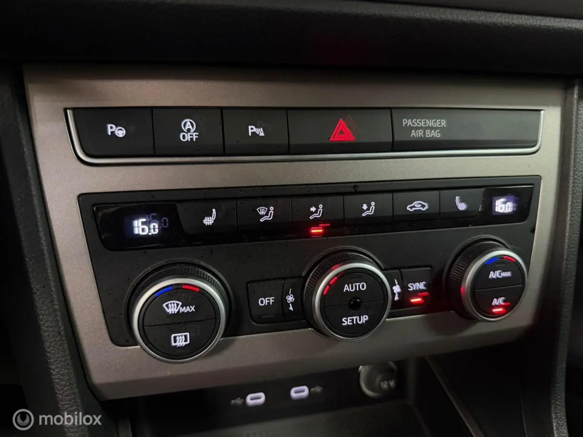 1.5 TSI |Lederen Bekleding| ACC| Camera| Carplay